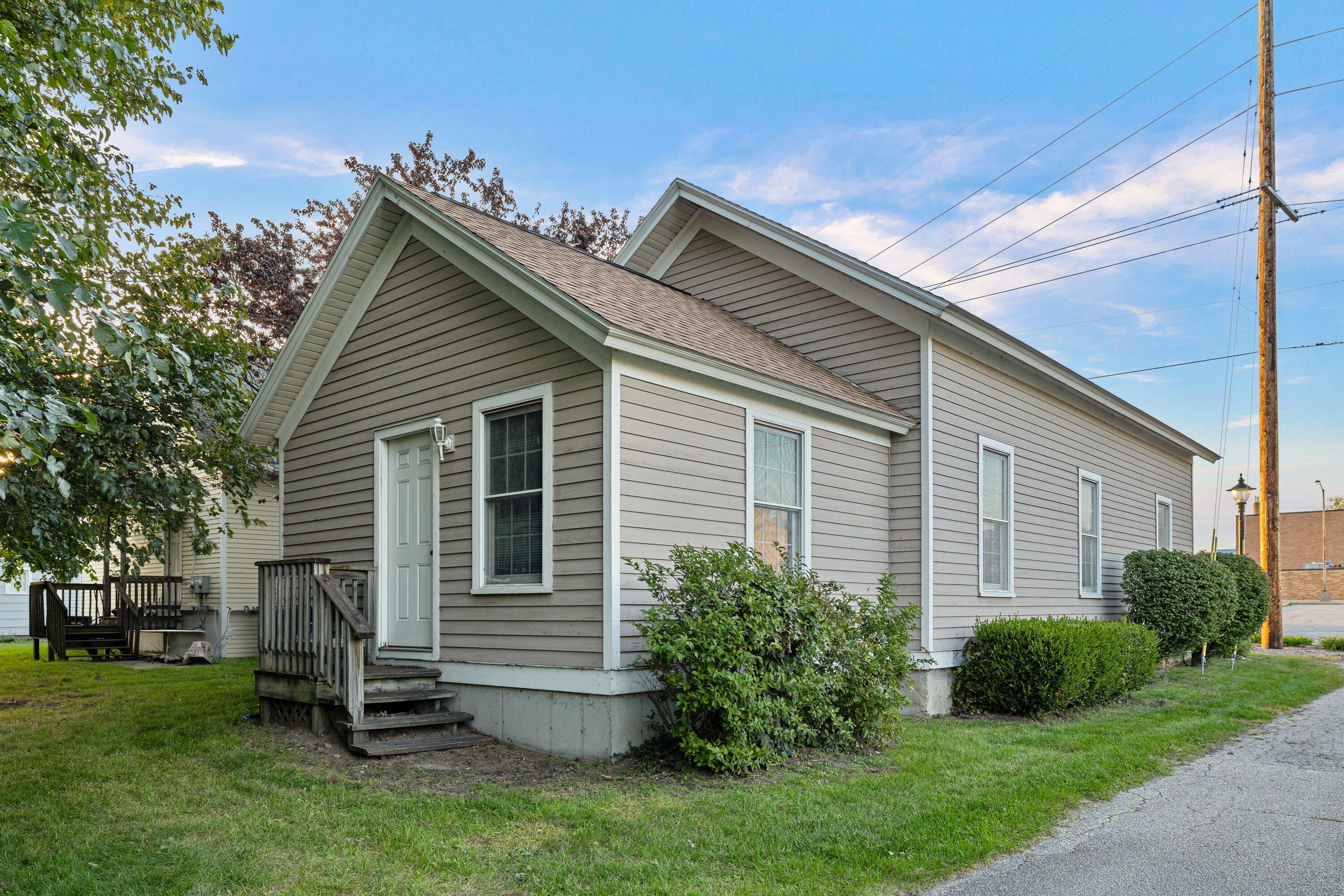 218 W 4th Street