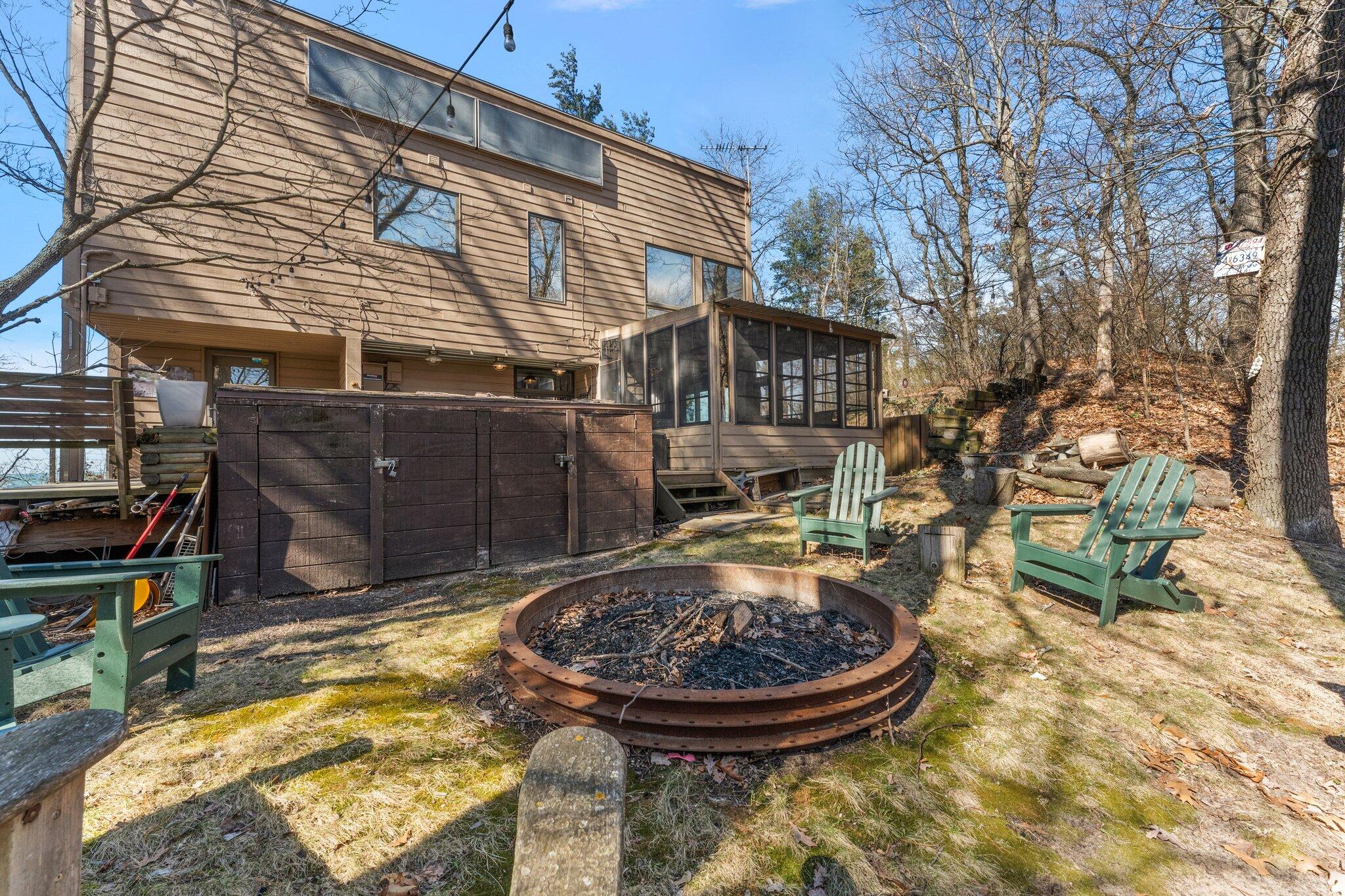 5 E Lake Front Drive