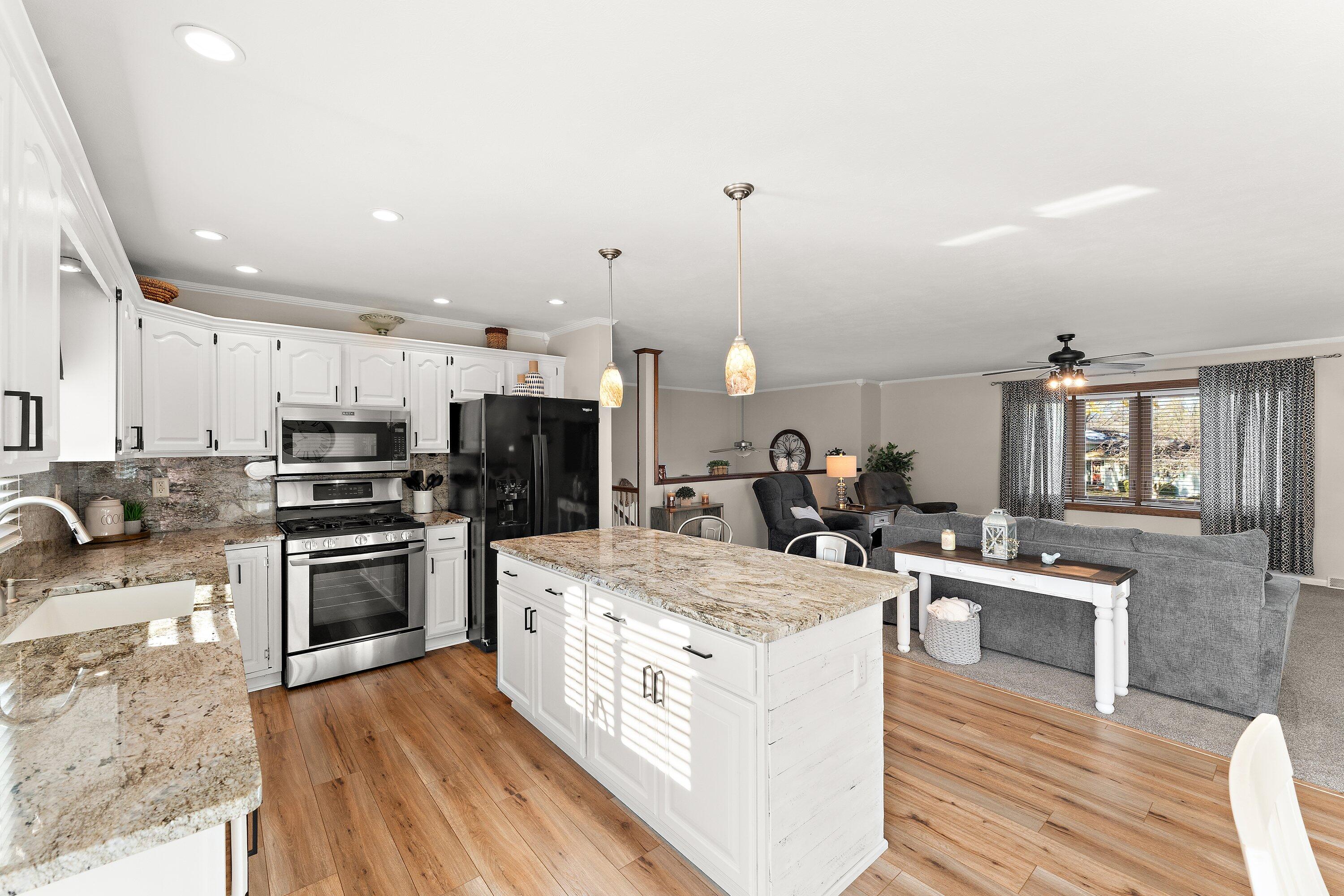 6476 W Lee Len Trail