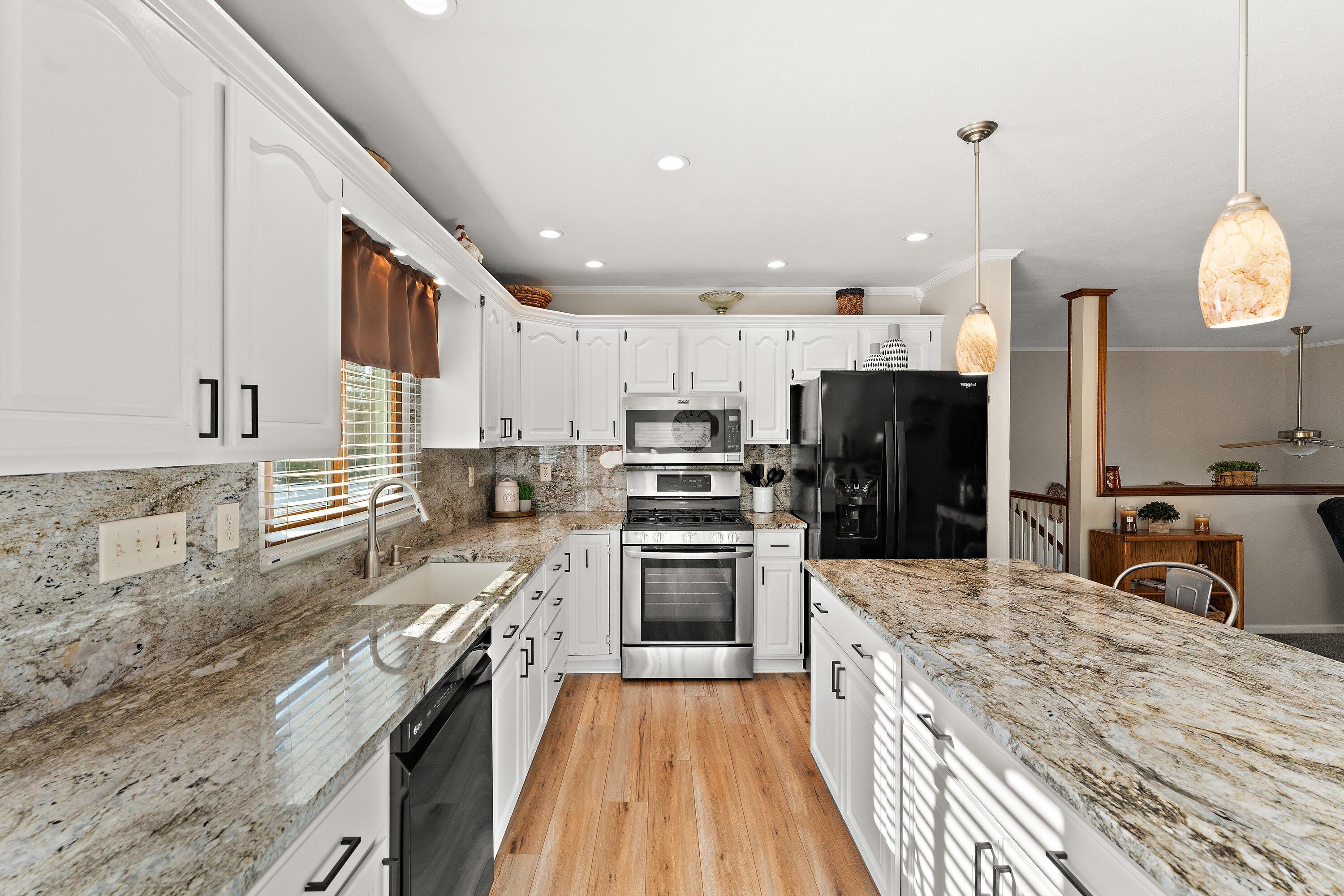 6476 W Lee Len Trail