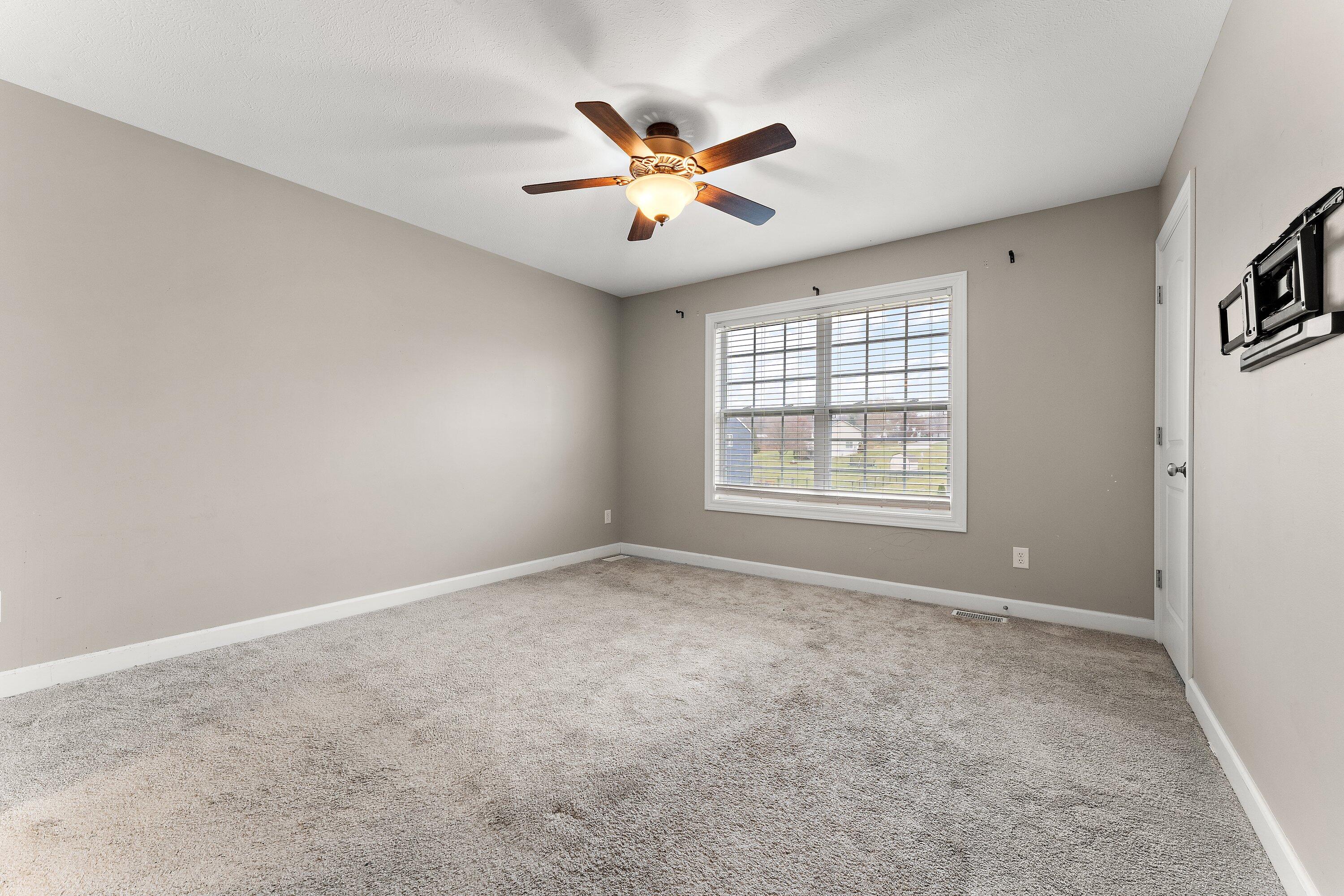 2952 N Morning Glory Avenue