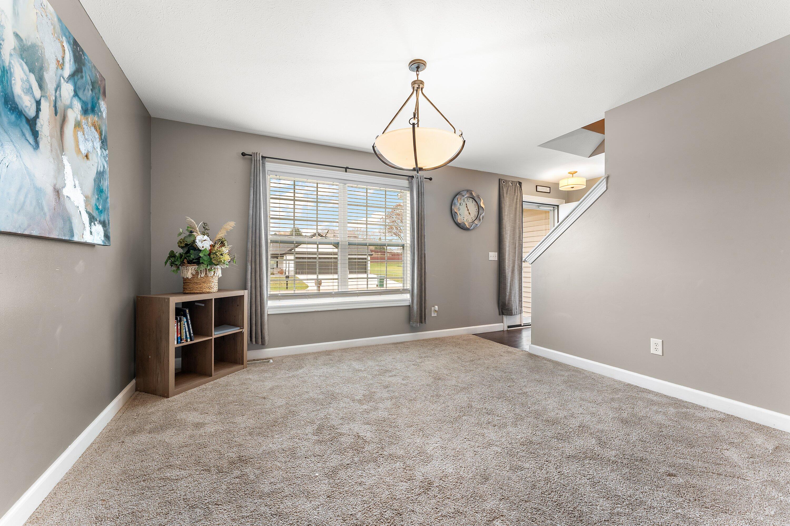 2952 N Morning Glory Avenue