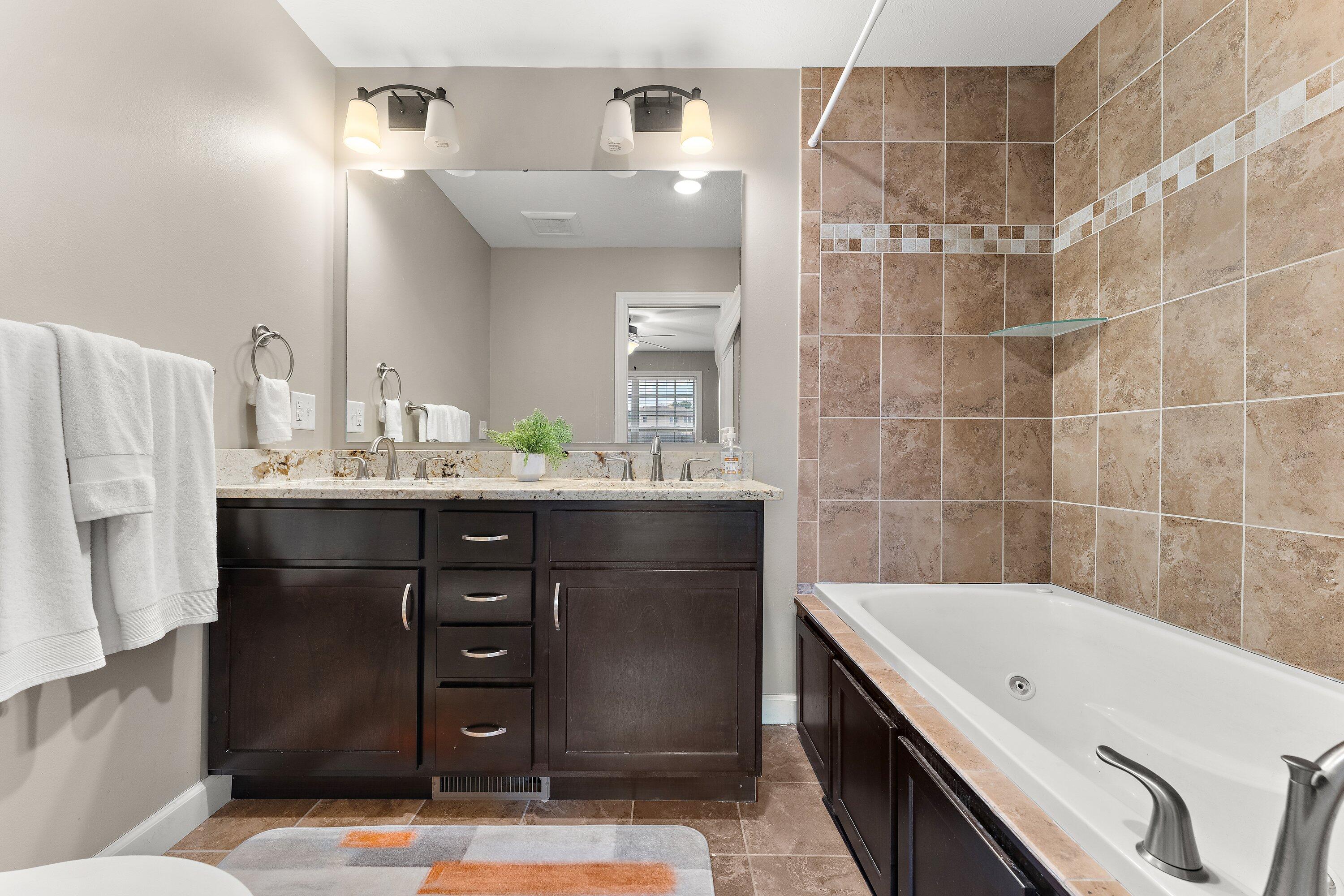 2952 N Morning Glory Avenue