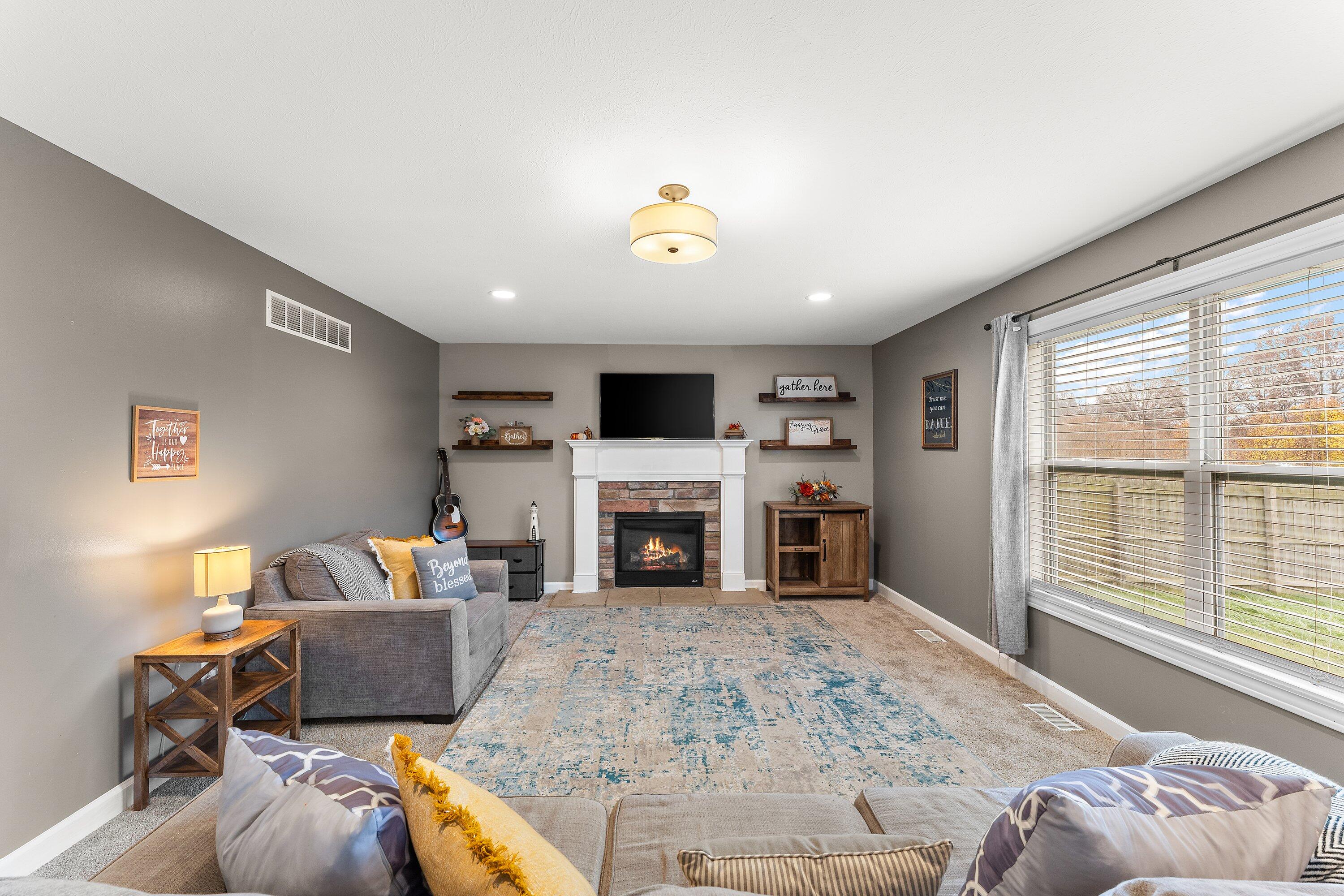 2952 N Morning Glory Avenue