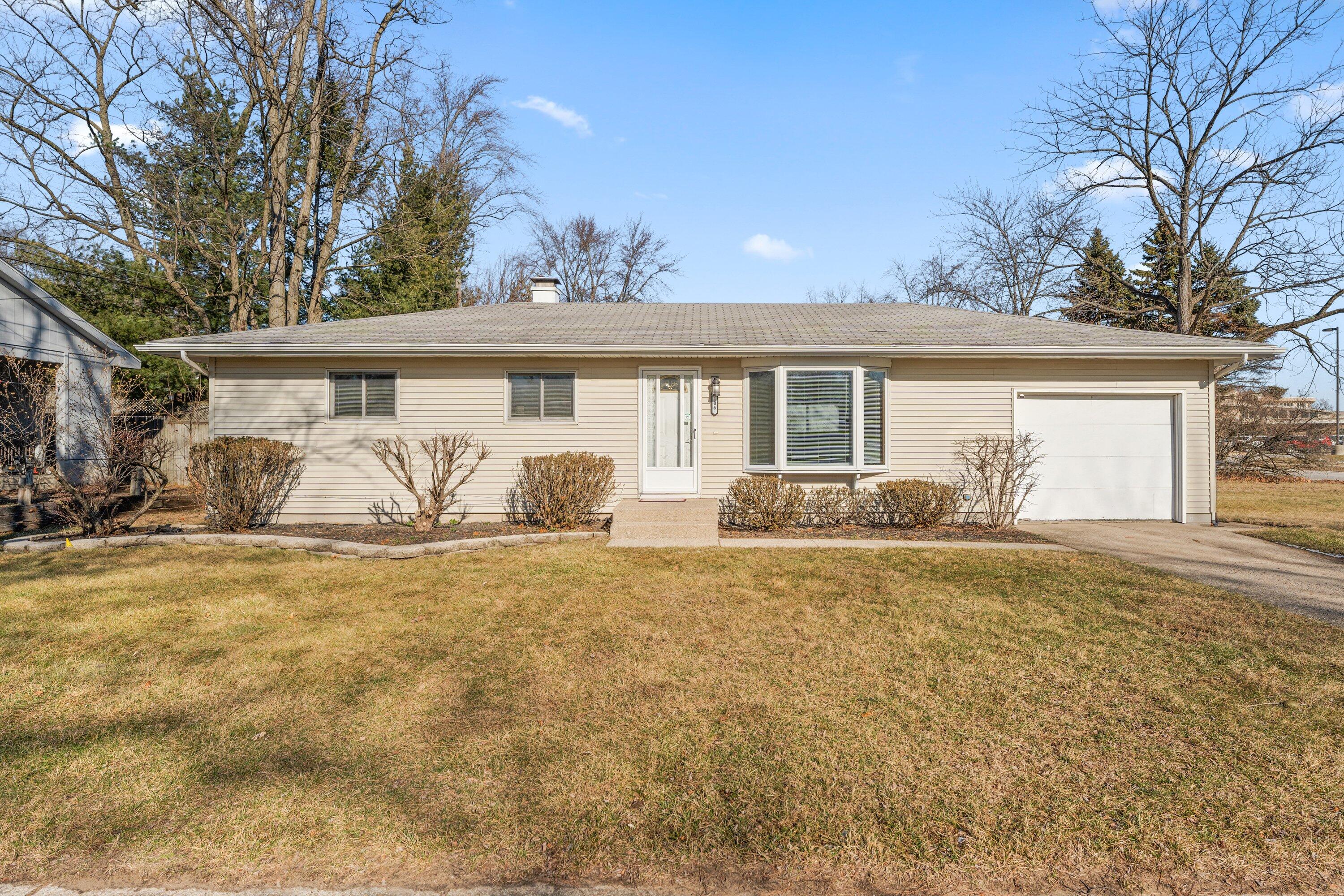 106 Lake Hills Road