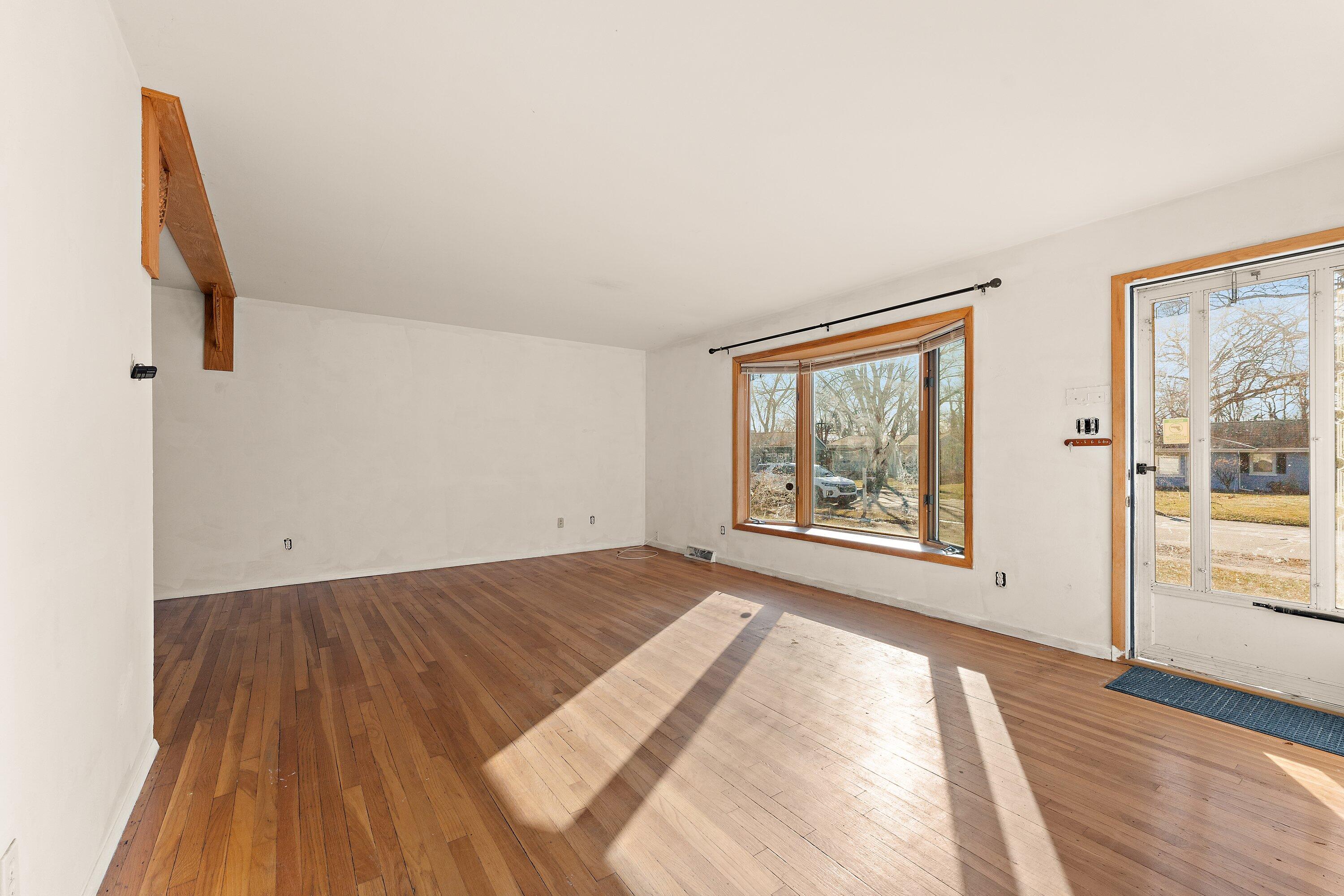 106 Lake Hills Road