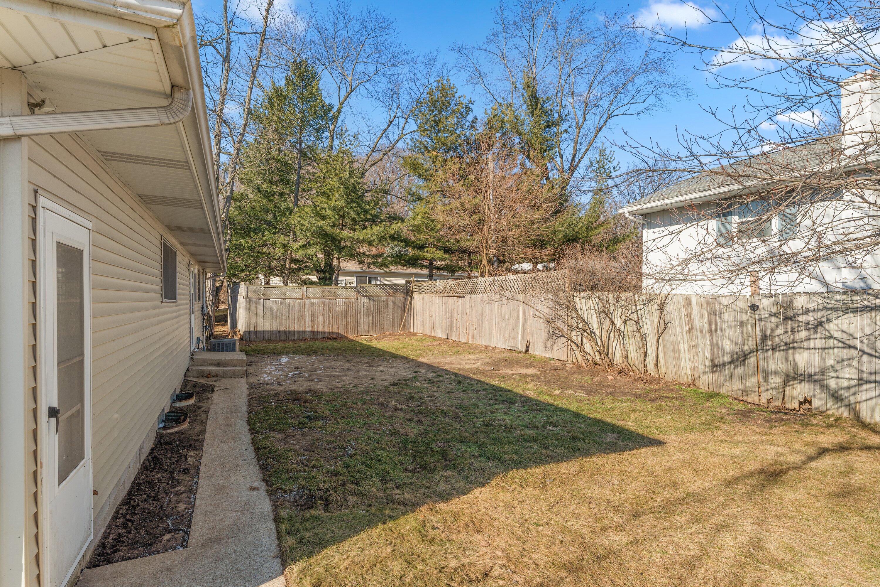 106 Lake Hills Road