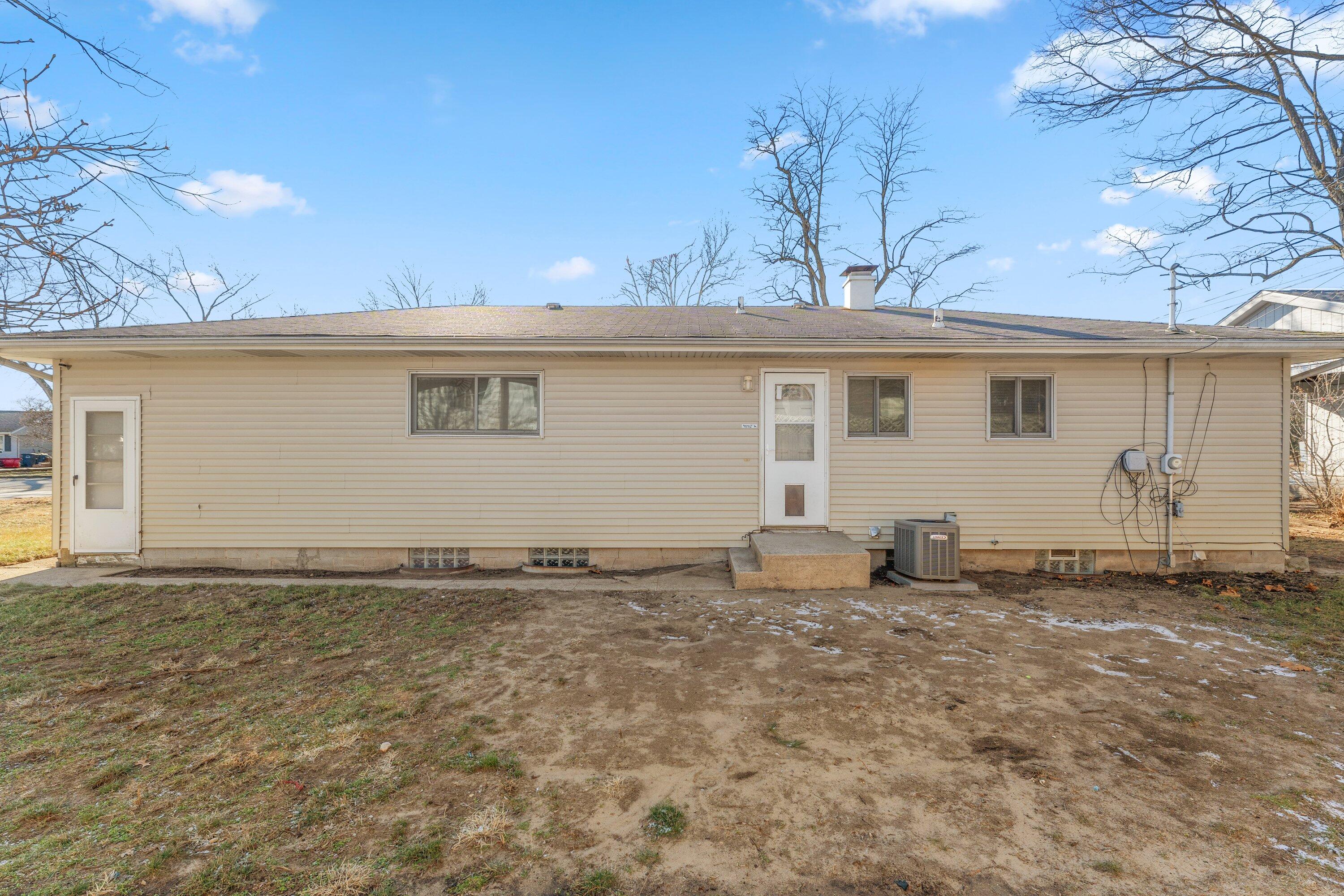 106 Lake Hills Road