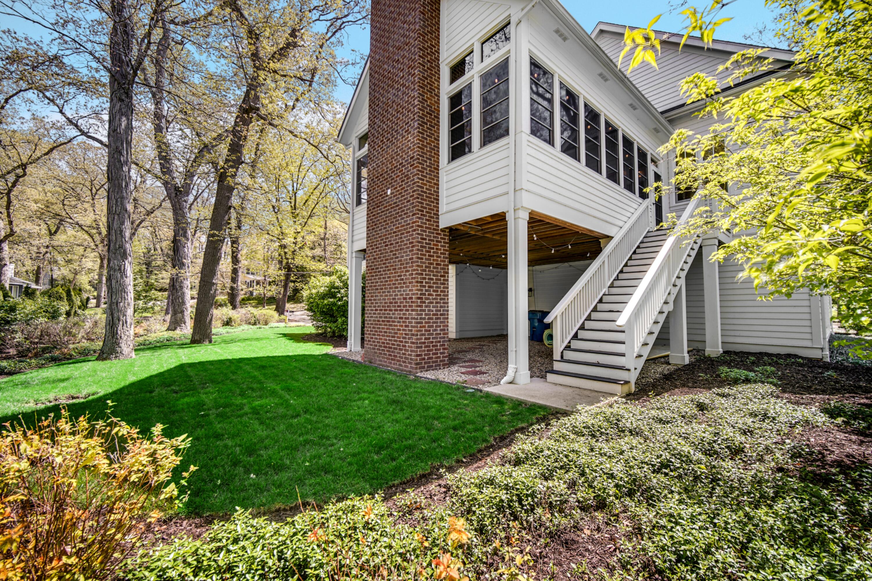 3402 Iroquois Trail