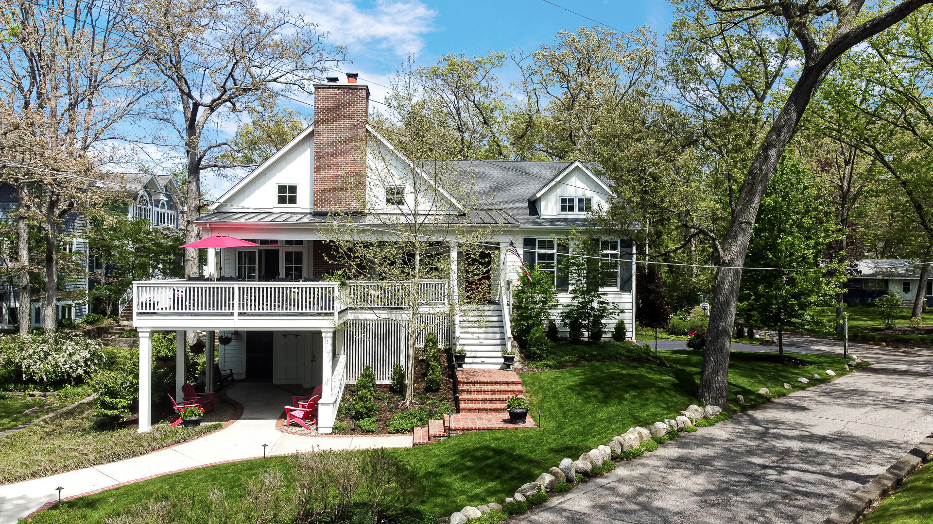 3402 Iroquois Trail