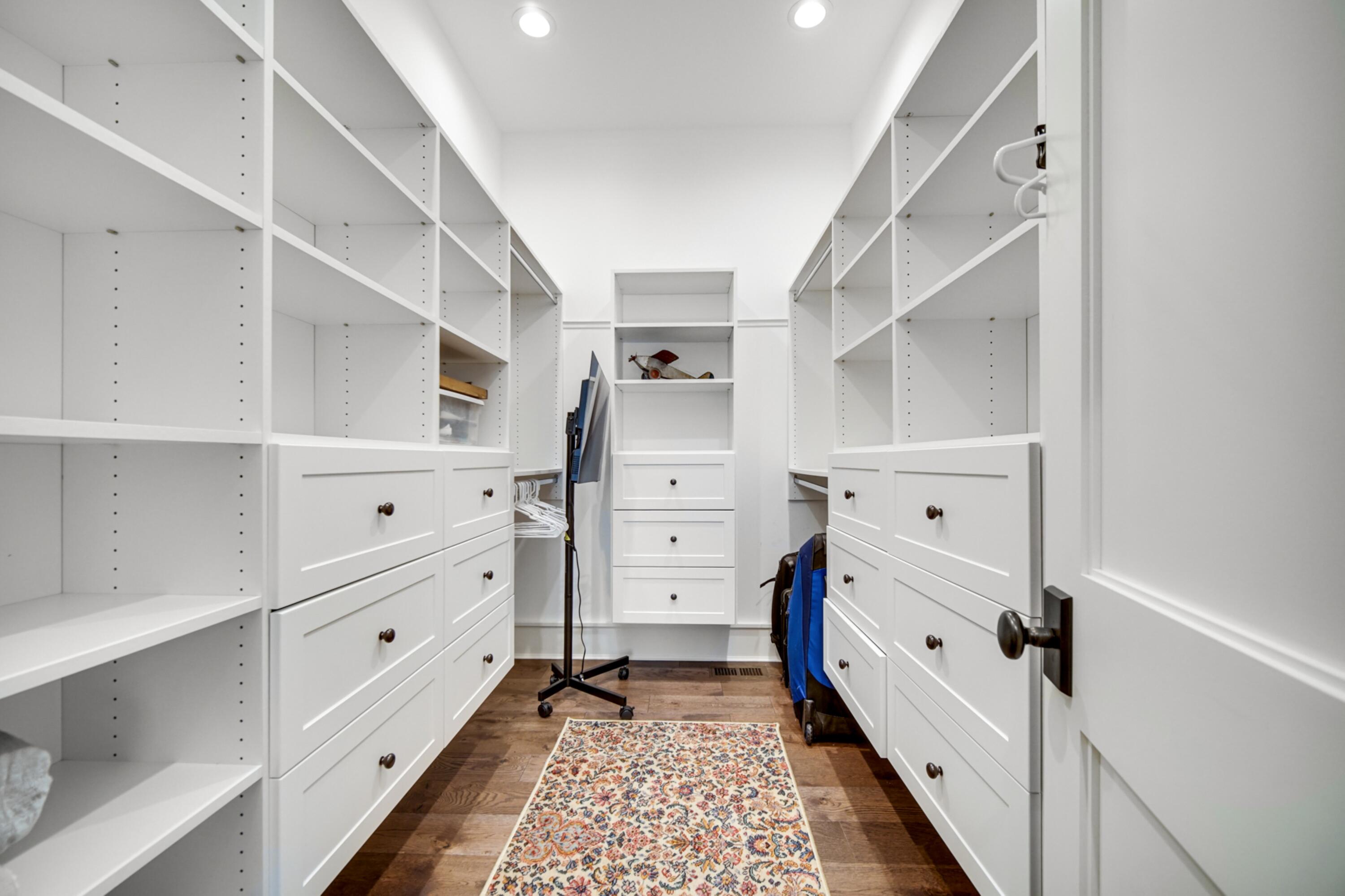 3402 Iroquois Trail