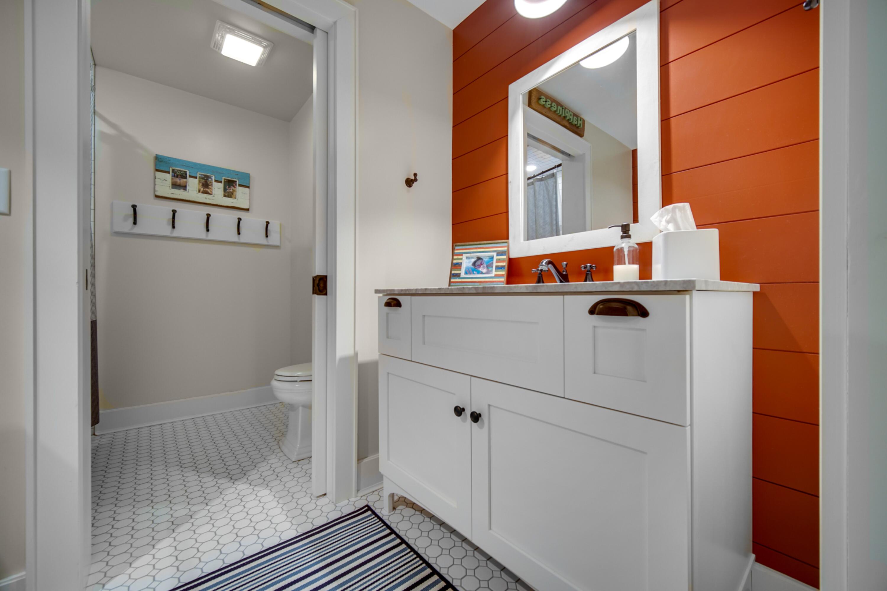 3402 Iroquois Trail