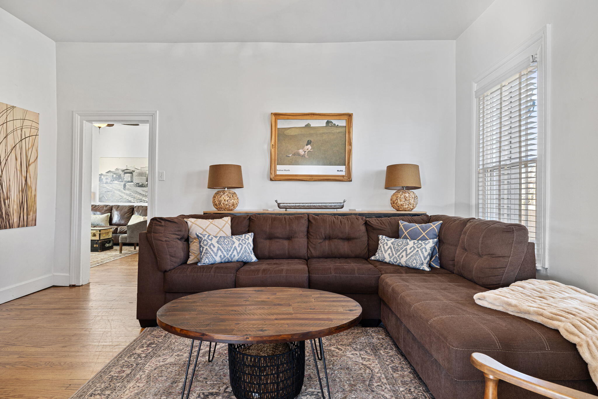 219 W 6th Street