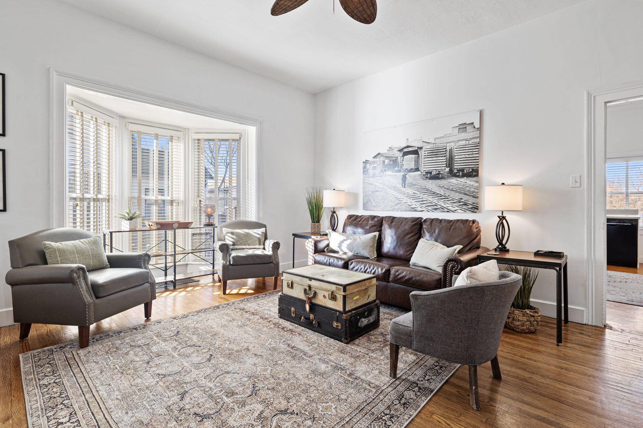 219 W 6th Street