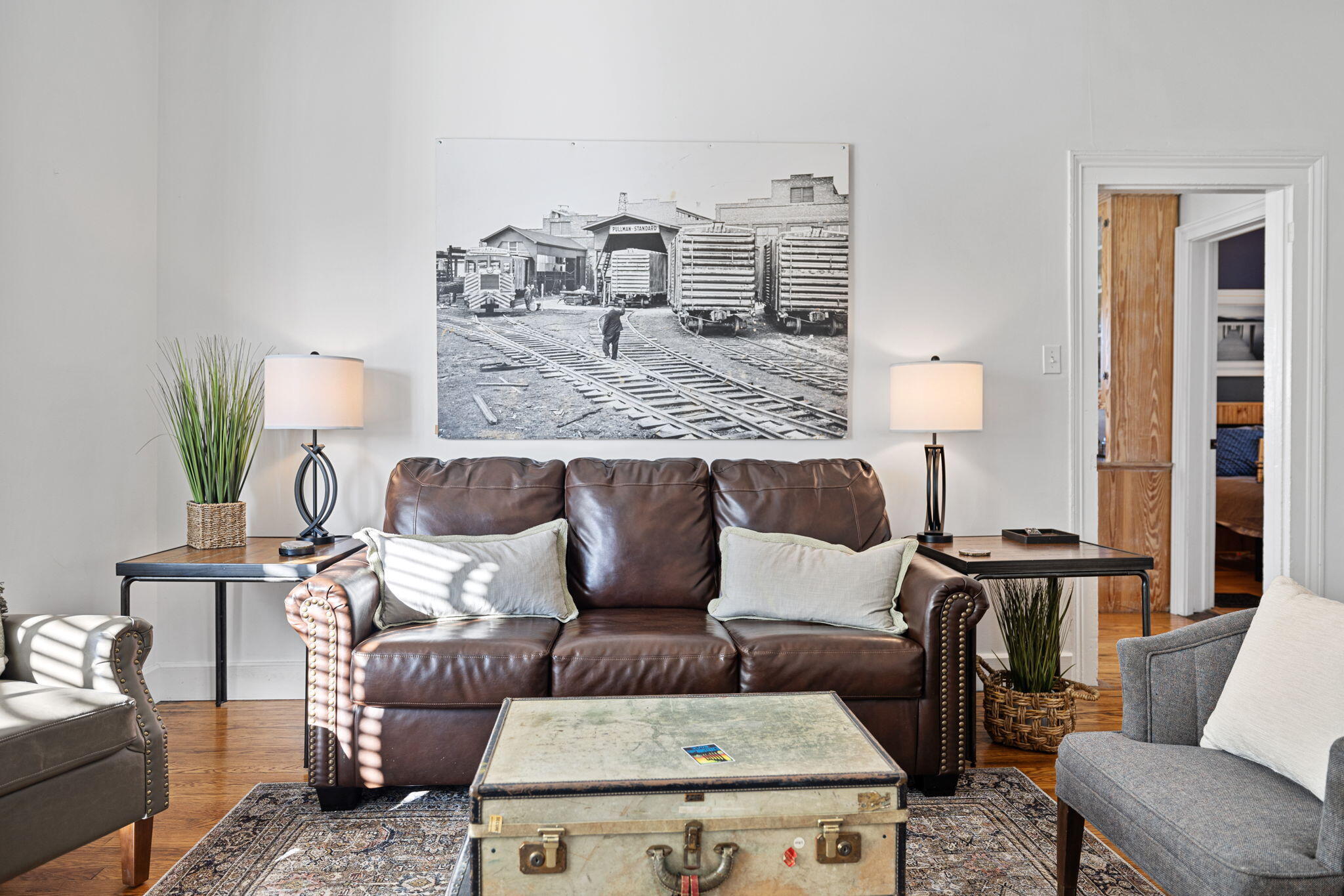 219 W 6th Street