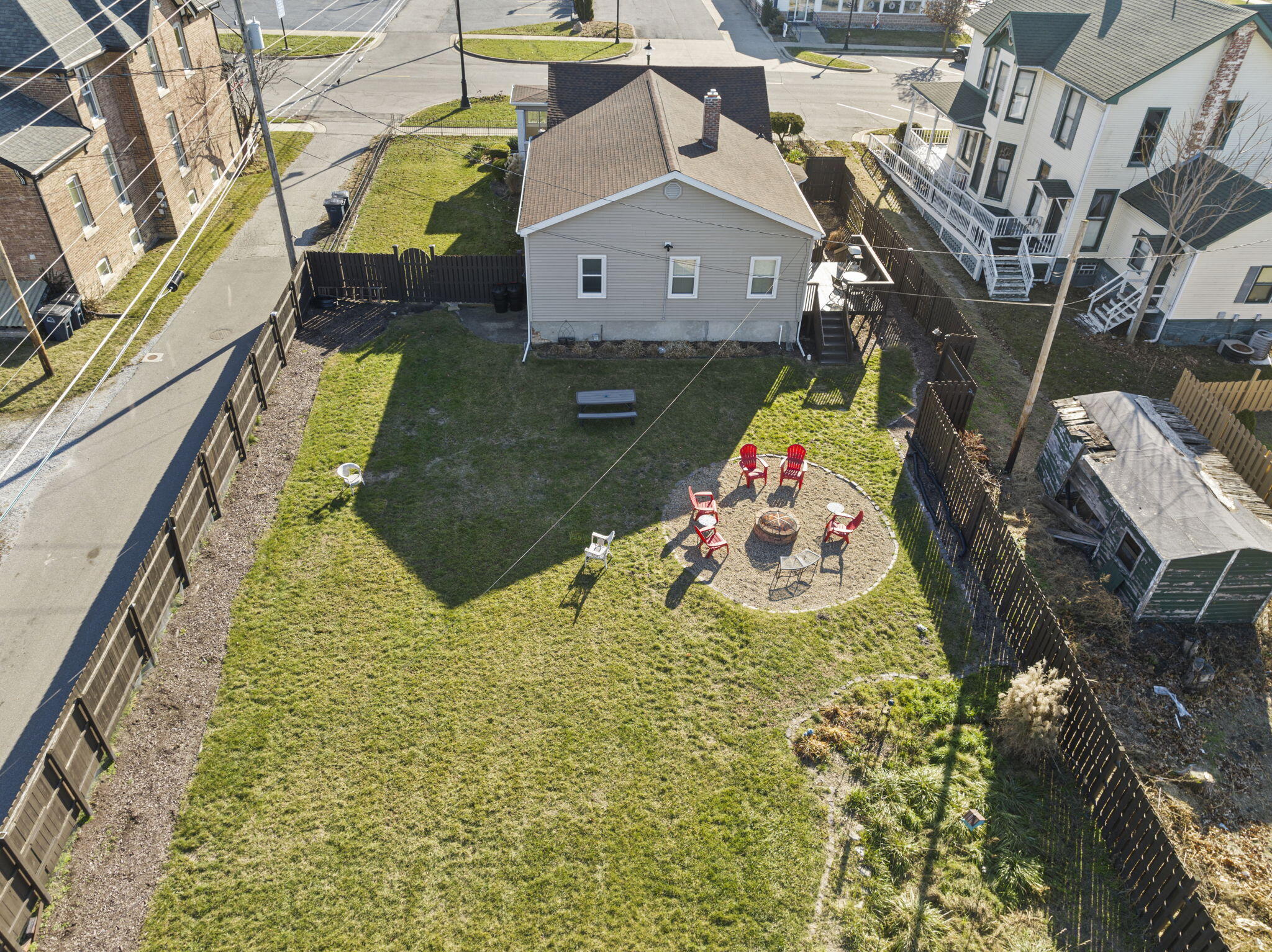 219 W 6th Street