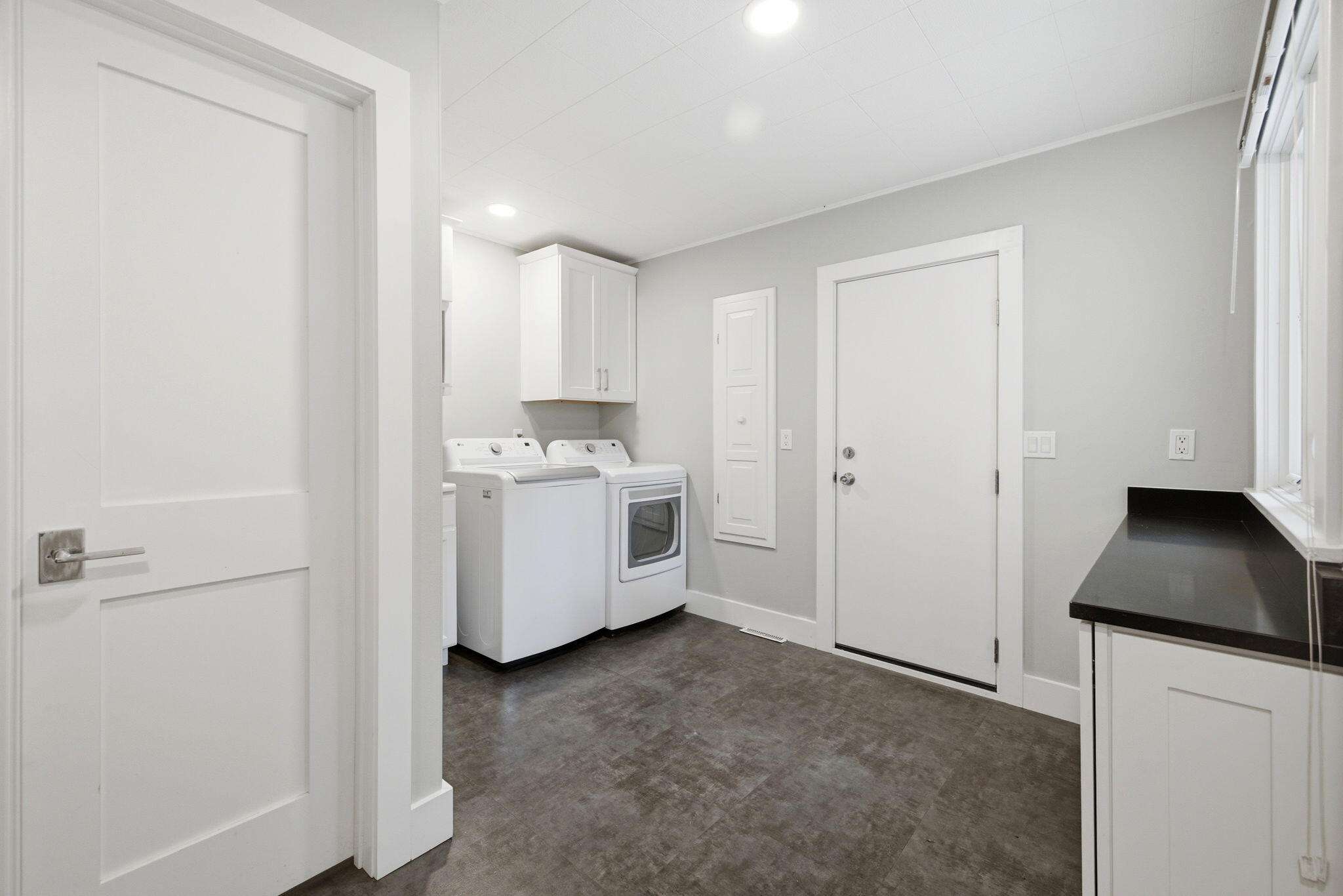 3335 Lasalle Trail