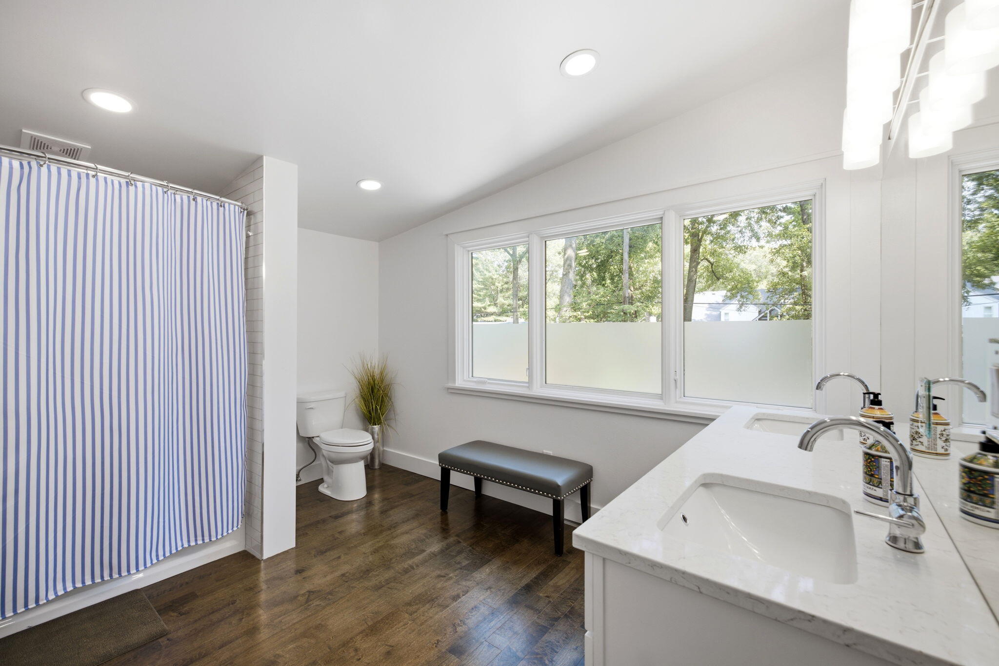 3335 Lasalle Trail