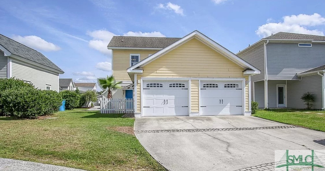 245 Dogwood Circle