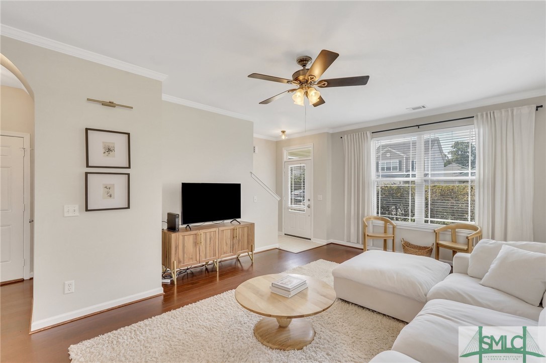 202 Chapel Lake S