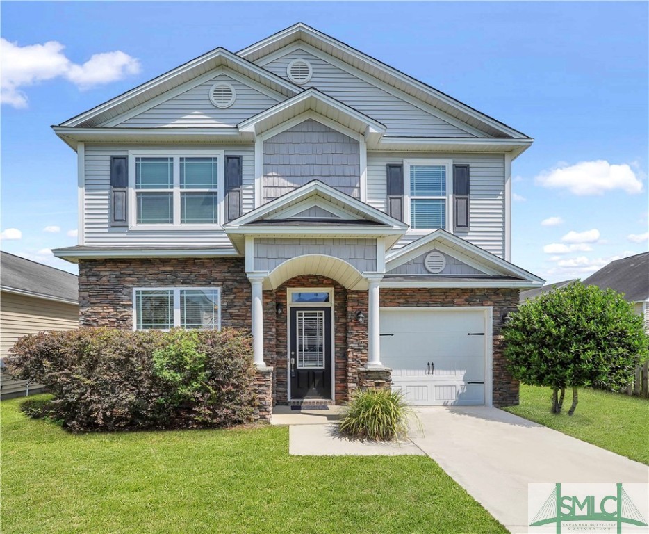202 Chapel Lake S