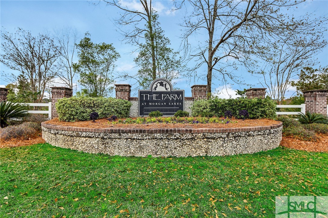 109 Pickett Fence Lane