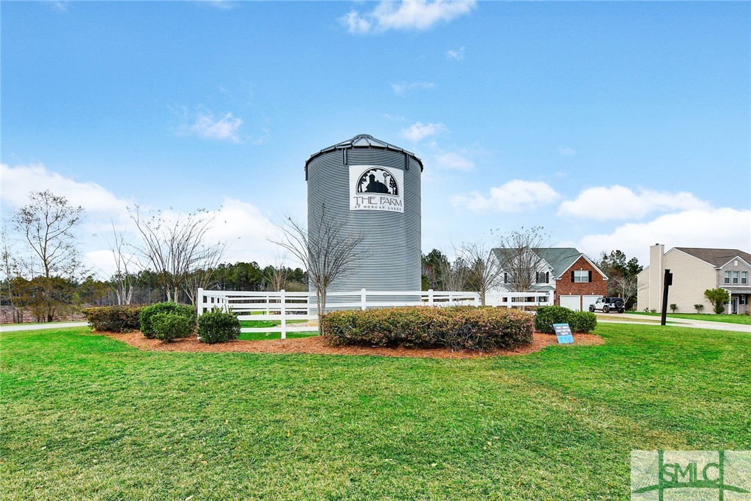 109 Pickett Fence Lane