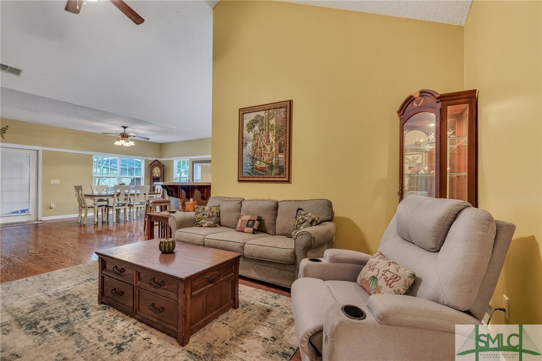 140 Buckfield Drive