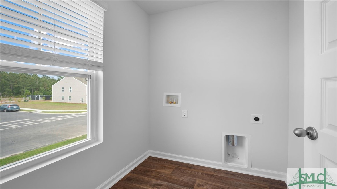 15 Bardwell Way