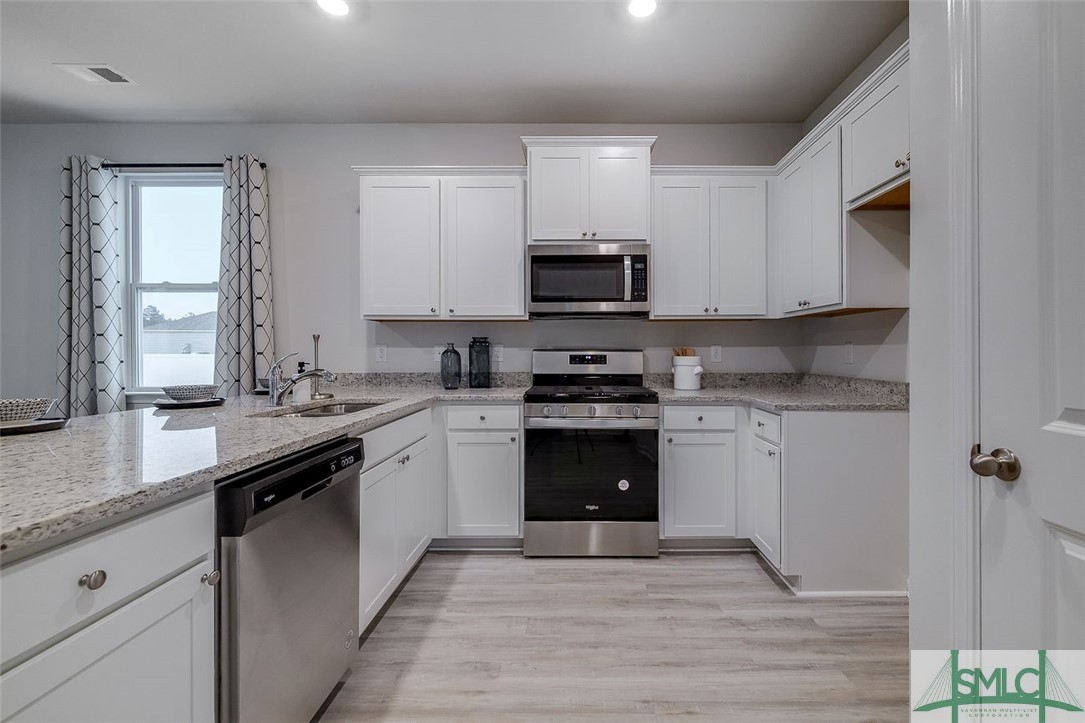 2 Bardwell Way