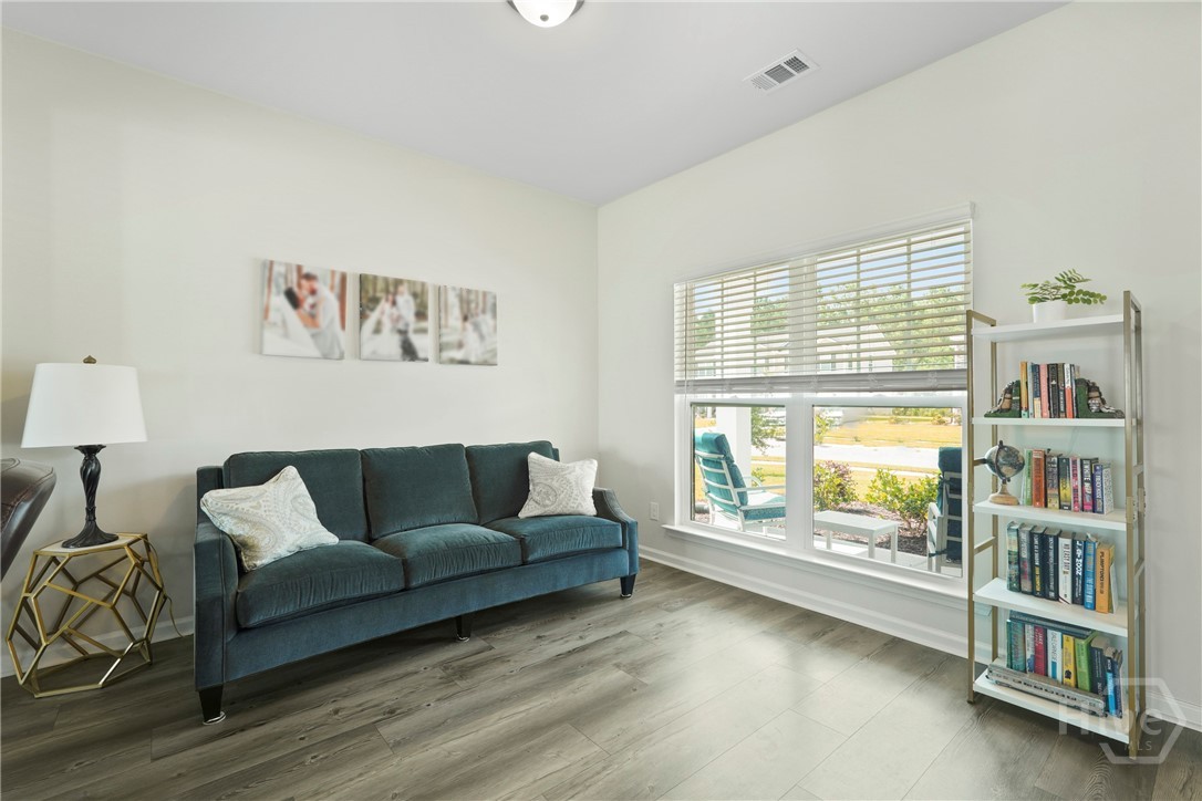 126 Chalk Farm Way