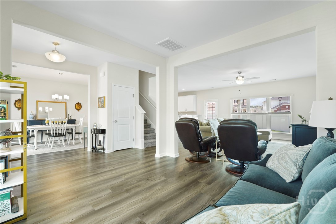 126 Chalk Farm Way
