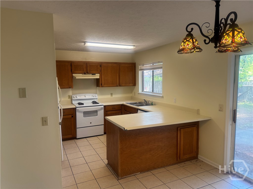 28 Jack Snipe Court W