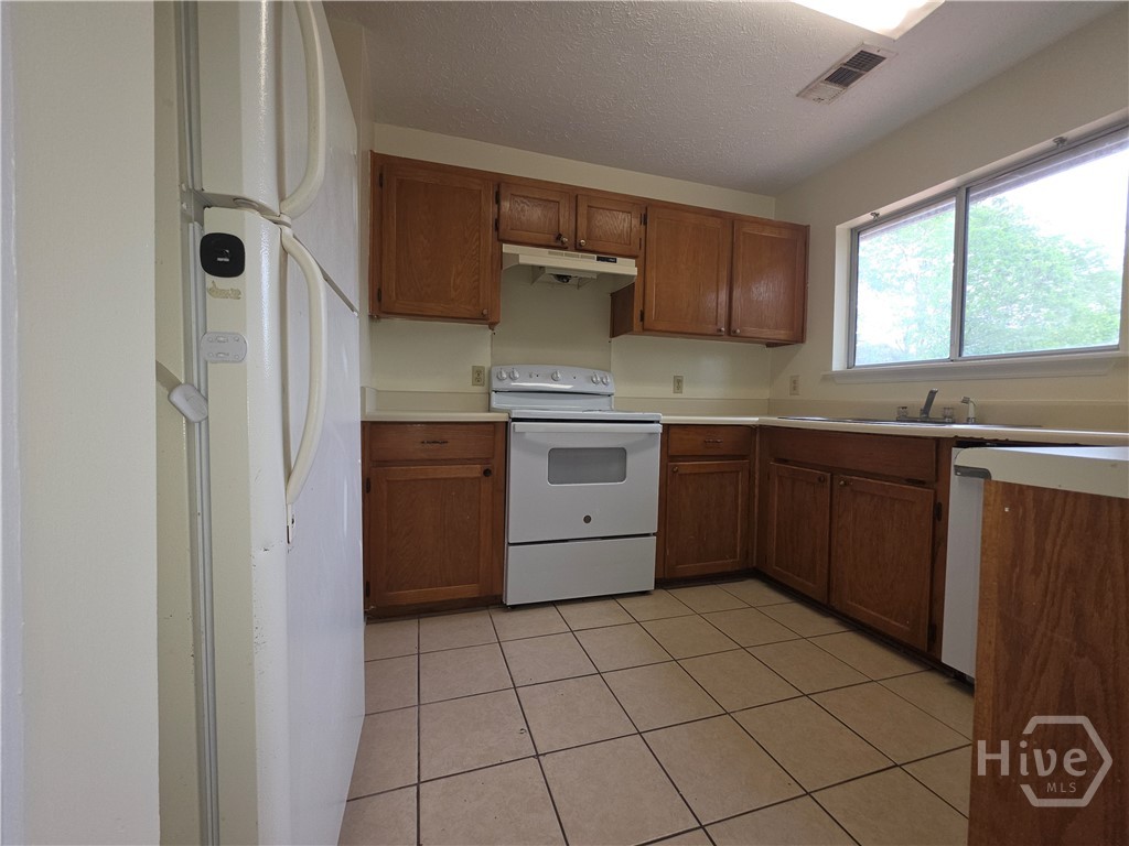 28 Jack Snipe Court W