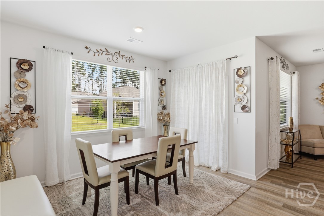 106 Windrush Pines