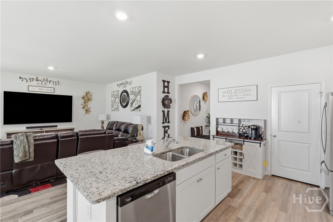 106 Windrush Pines