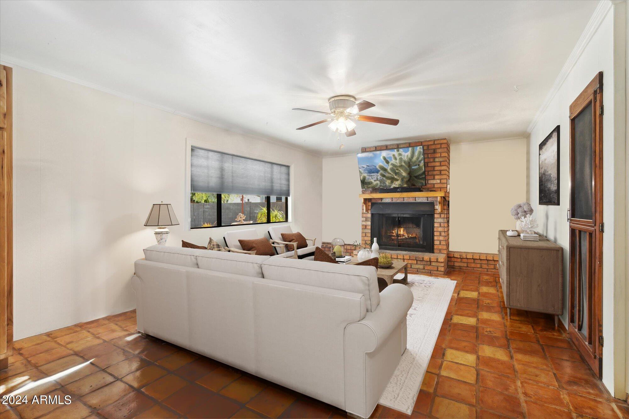 2507 W TIERRA BUENA Lane