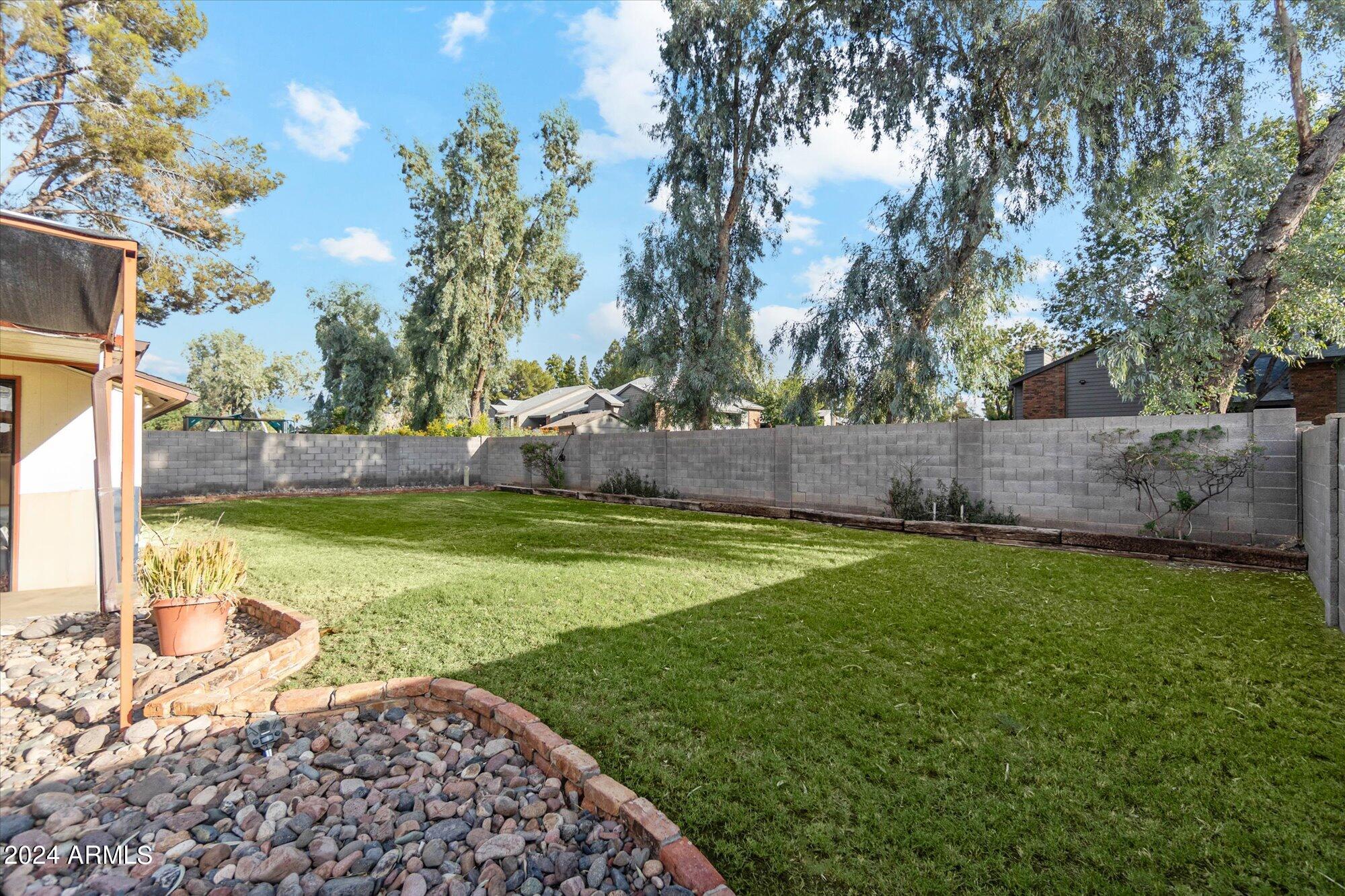 2507 W TIERRA BUENA Lane