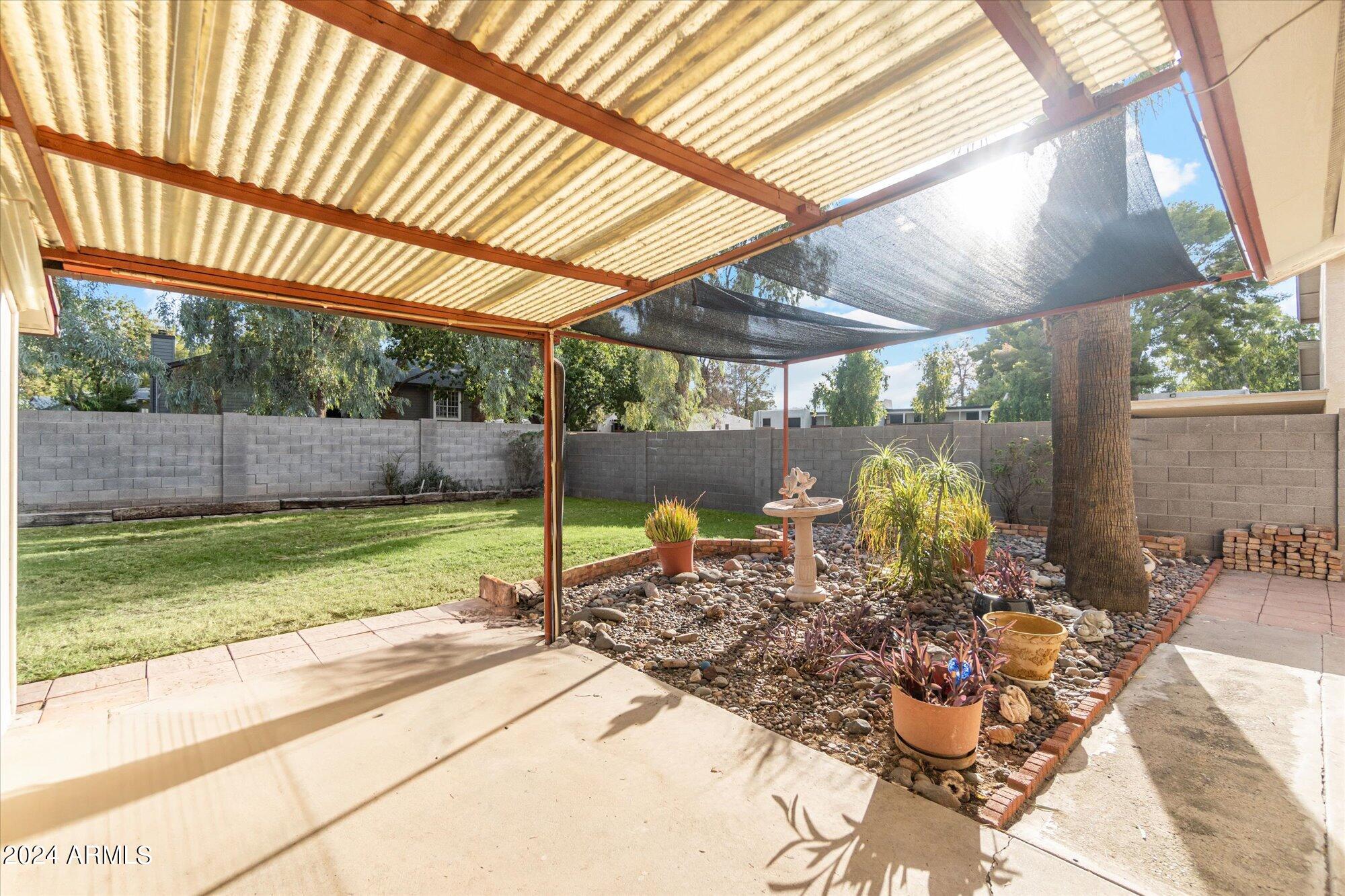 2507 W TIERRA BUENA Lane