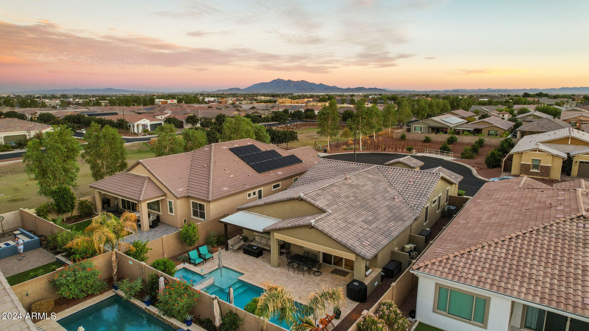 19844 W HEATHERBRAE Drive