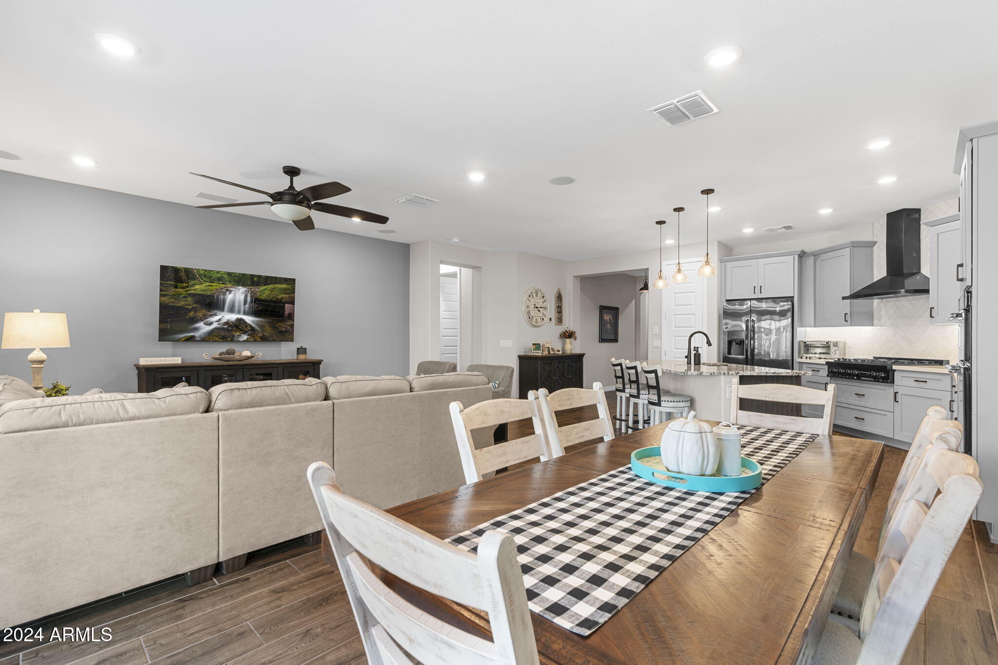 19844 W HEATHERBRAE Drive