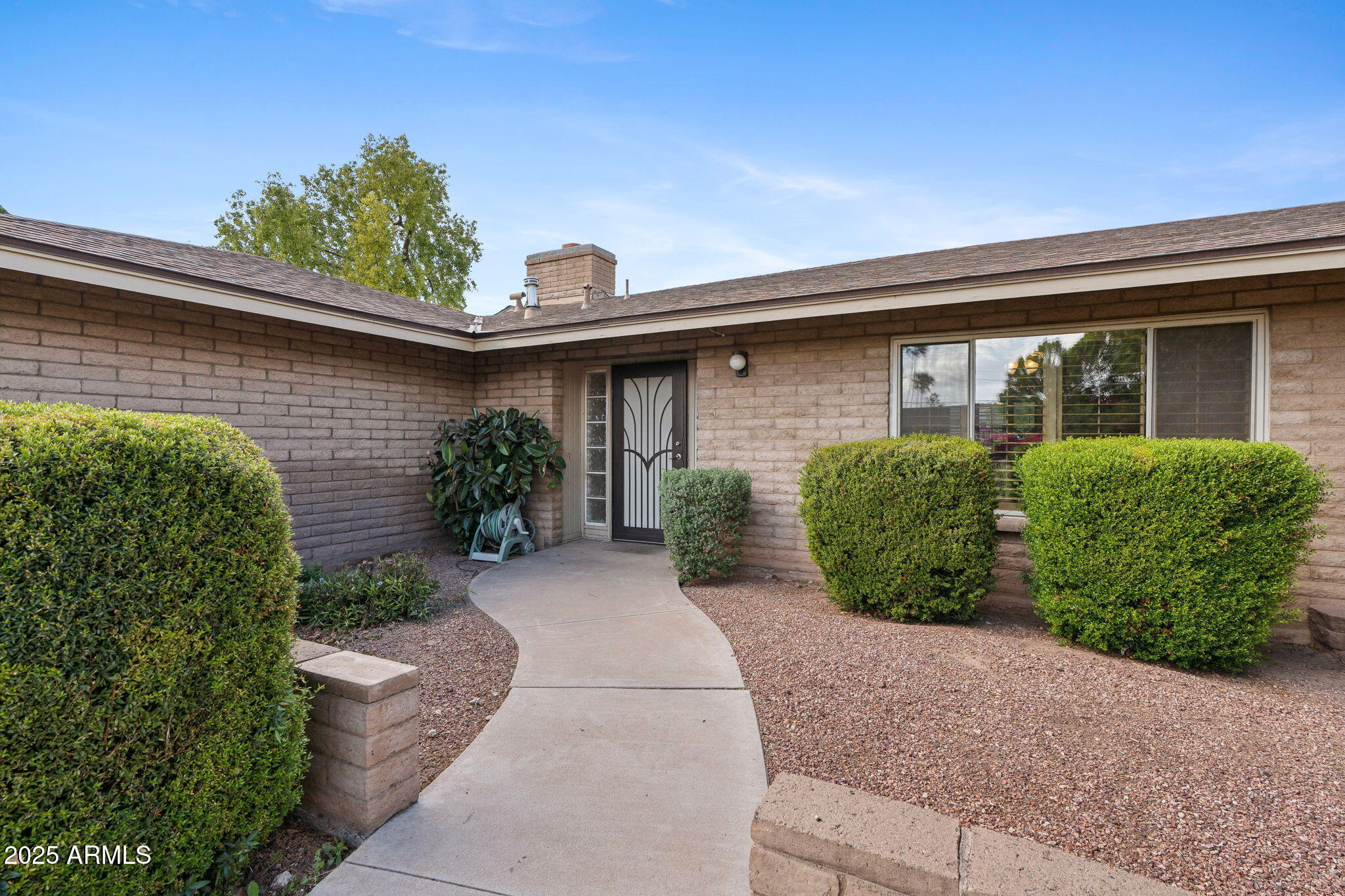 2120 E HUNTINGTON Drive