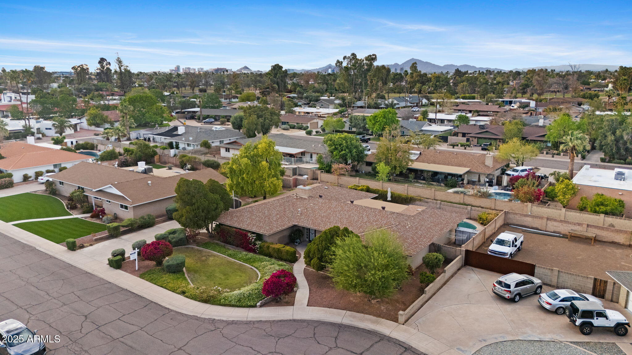 2120 E HUNTINGTON Drive