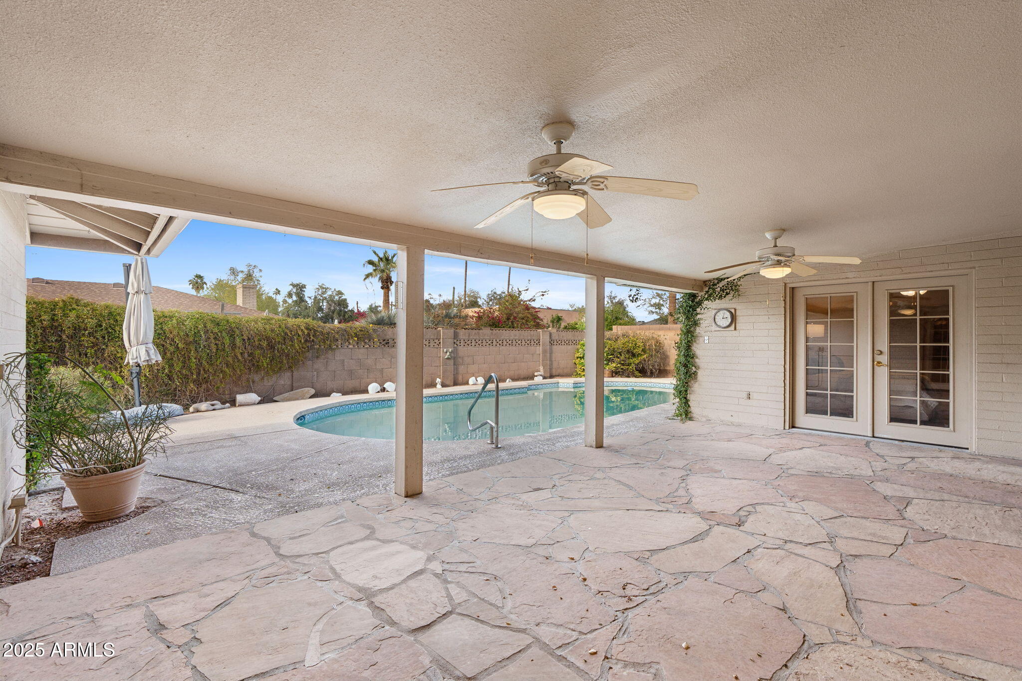 2120 E HUNTINGTON Drive