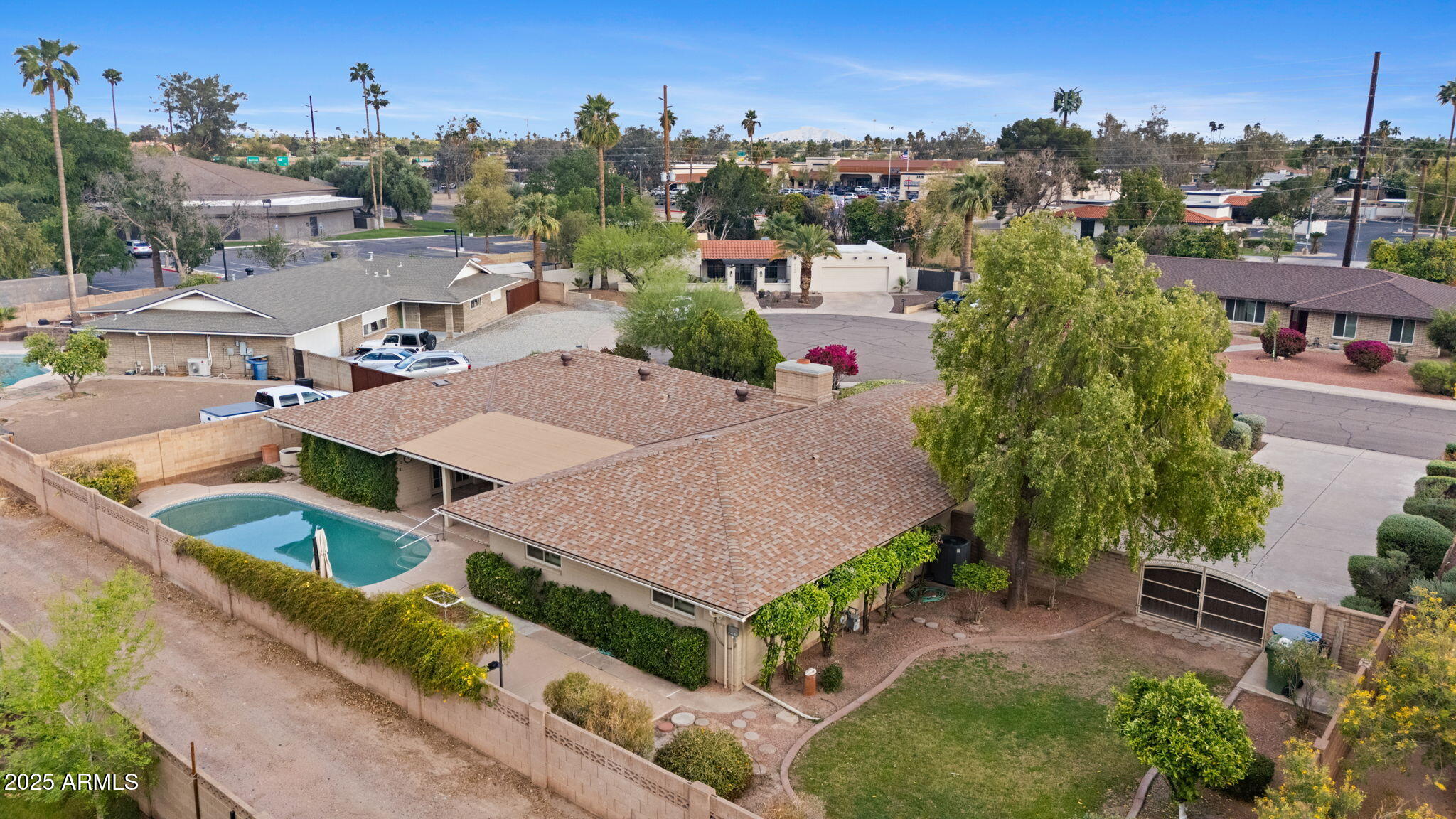 2120 E HUNTINGTON Drive