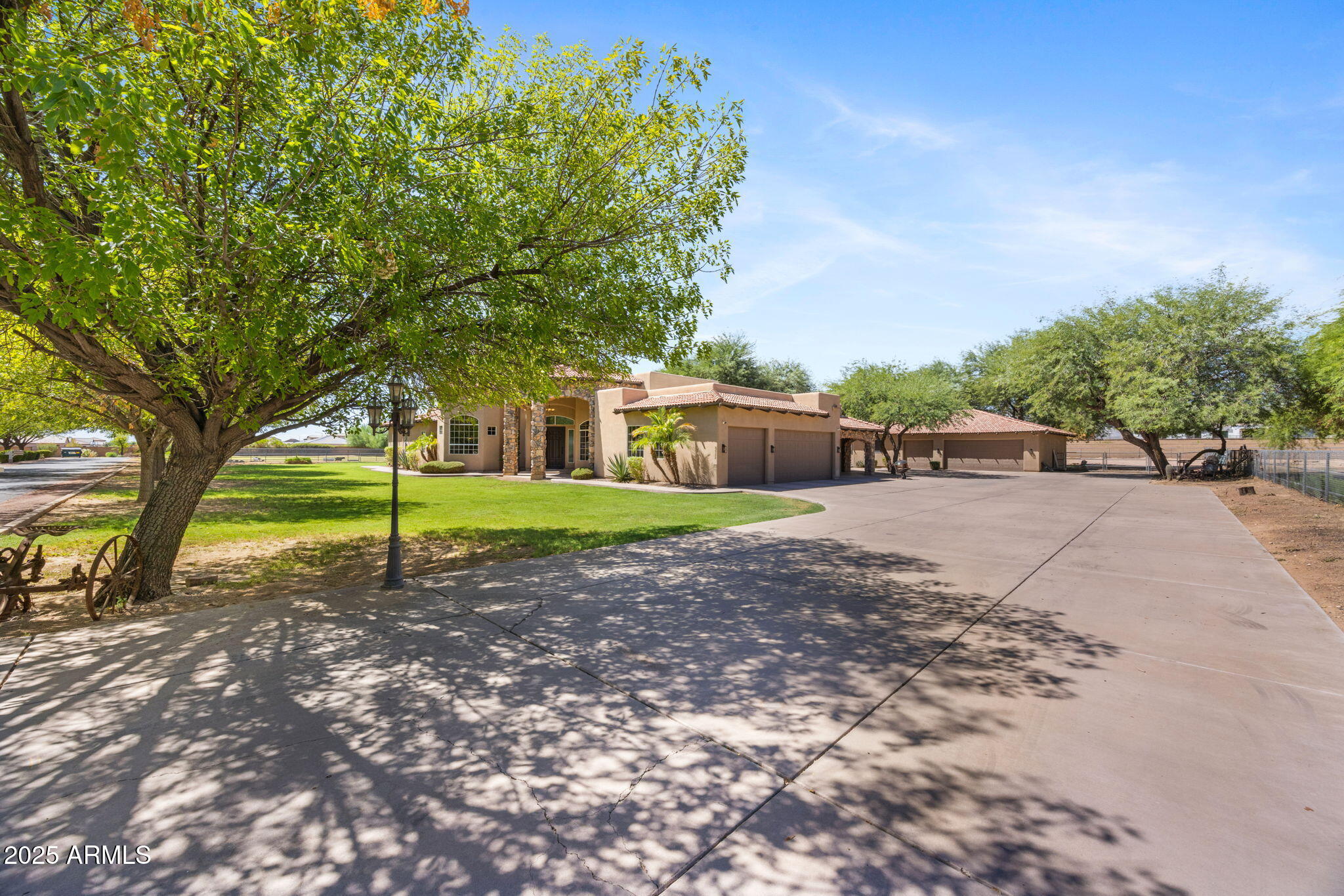 8822 N 172ND Drive