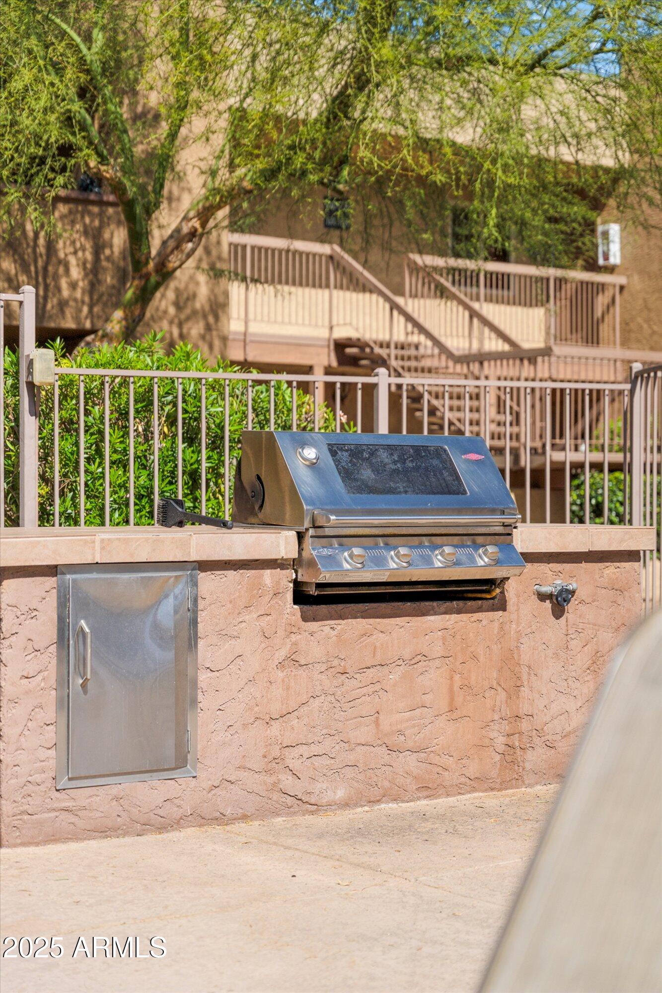 5877 N GRANITE REEF Road 1137