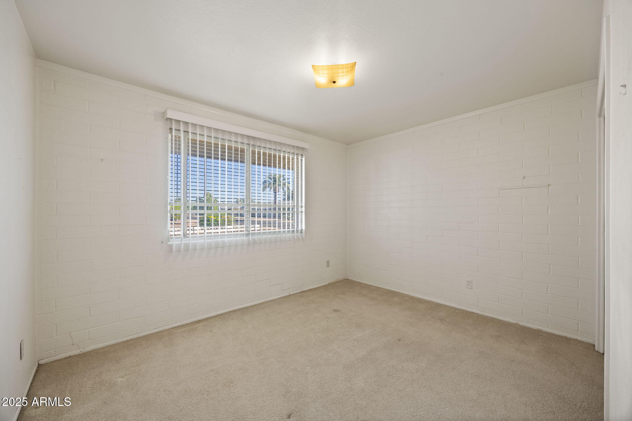 11002 W GREER Avenue