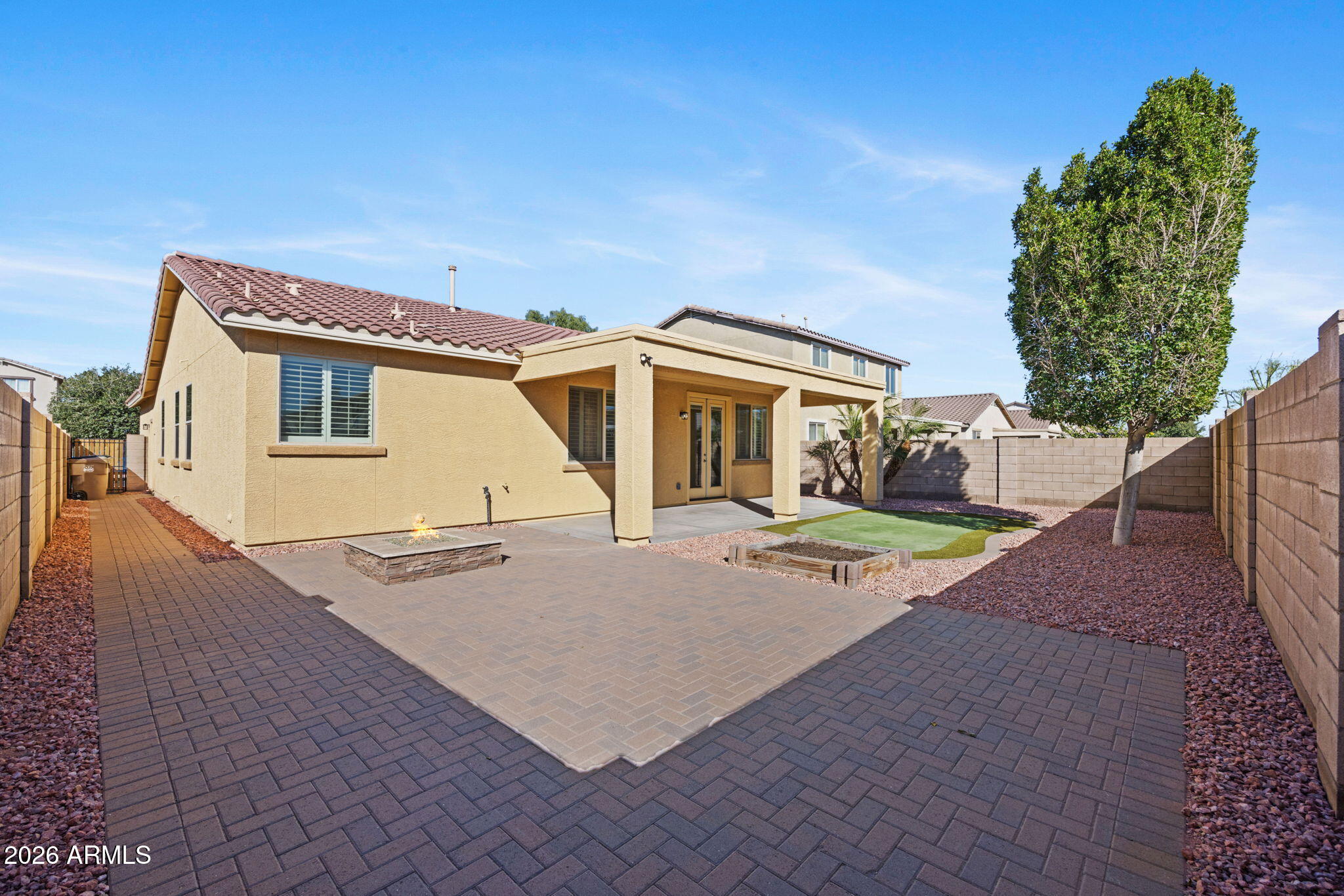17637 W BUCHANAN Street