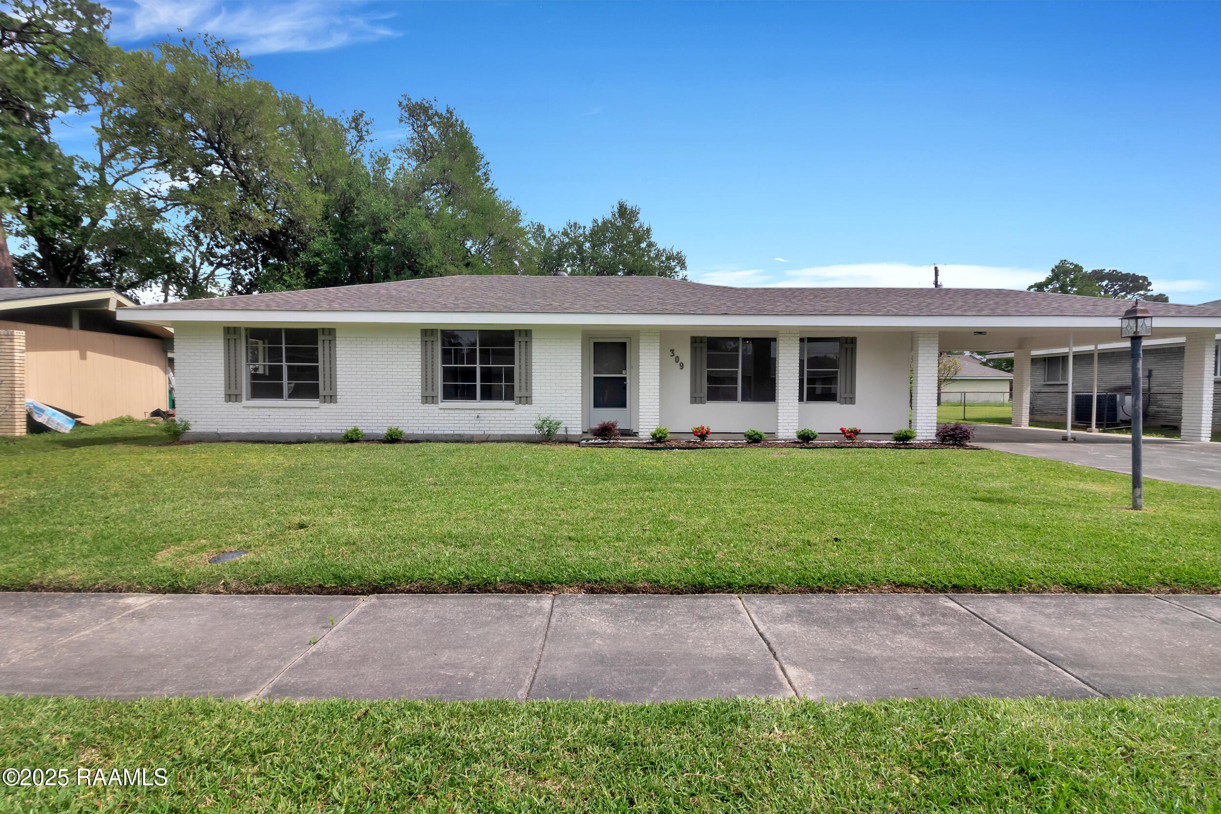 309 S Wakefield Drive
